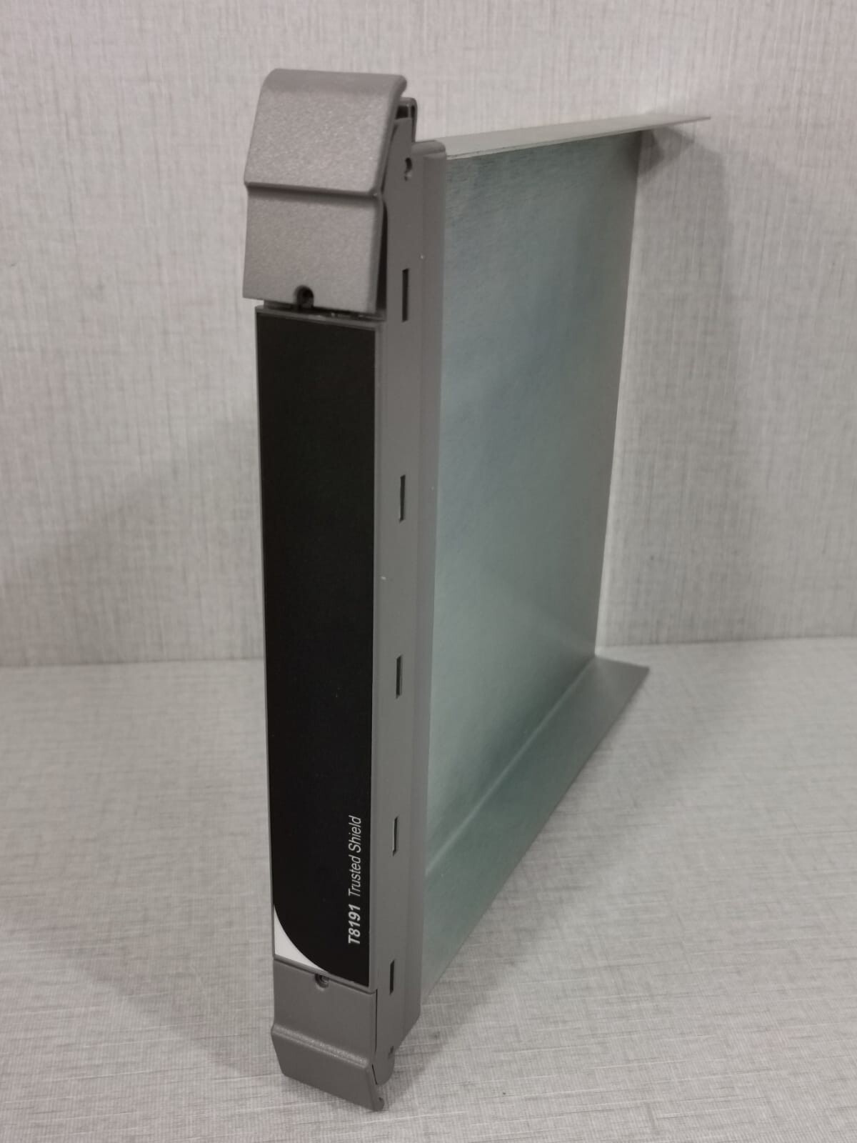 Allen-Bradley T8191 Rockwell Automation/ALLEN-BRADLEY T8191 SER B.REV.G TRUSTED SHIELD 7