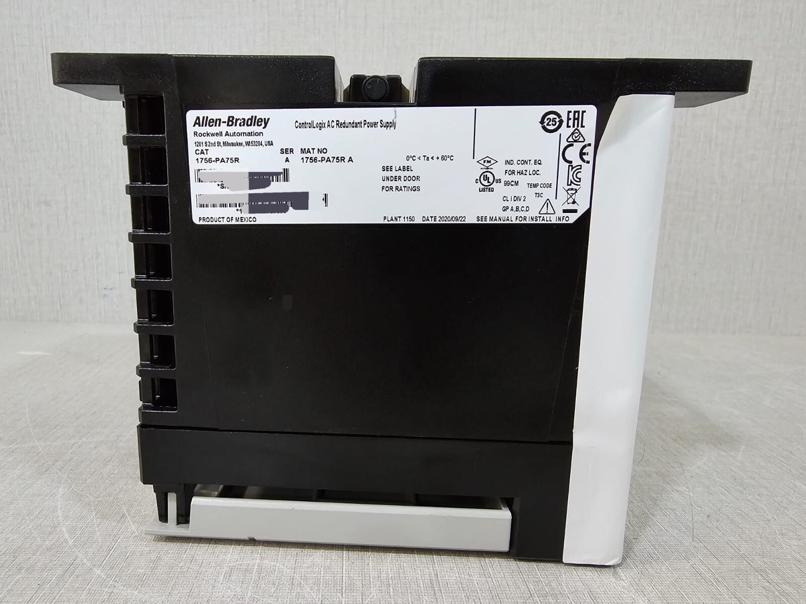 Allen-Bradley 1756-PA75R Allen-Bradley 1756-PA75R SER. A CONTROLLOGIX AC REDUNBANT POWER SUPPLY 6