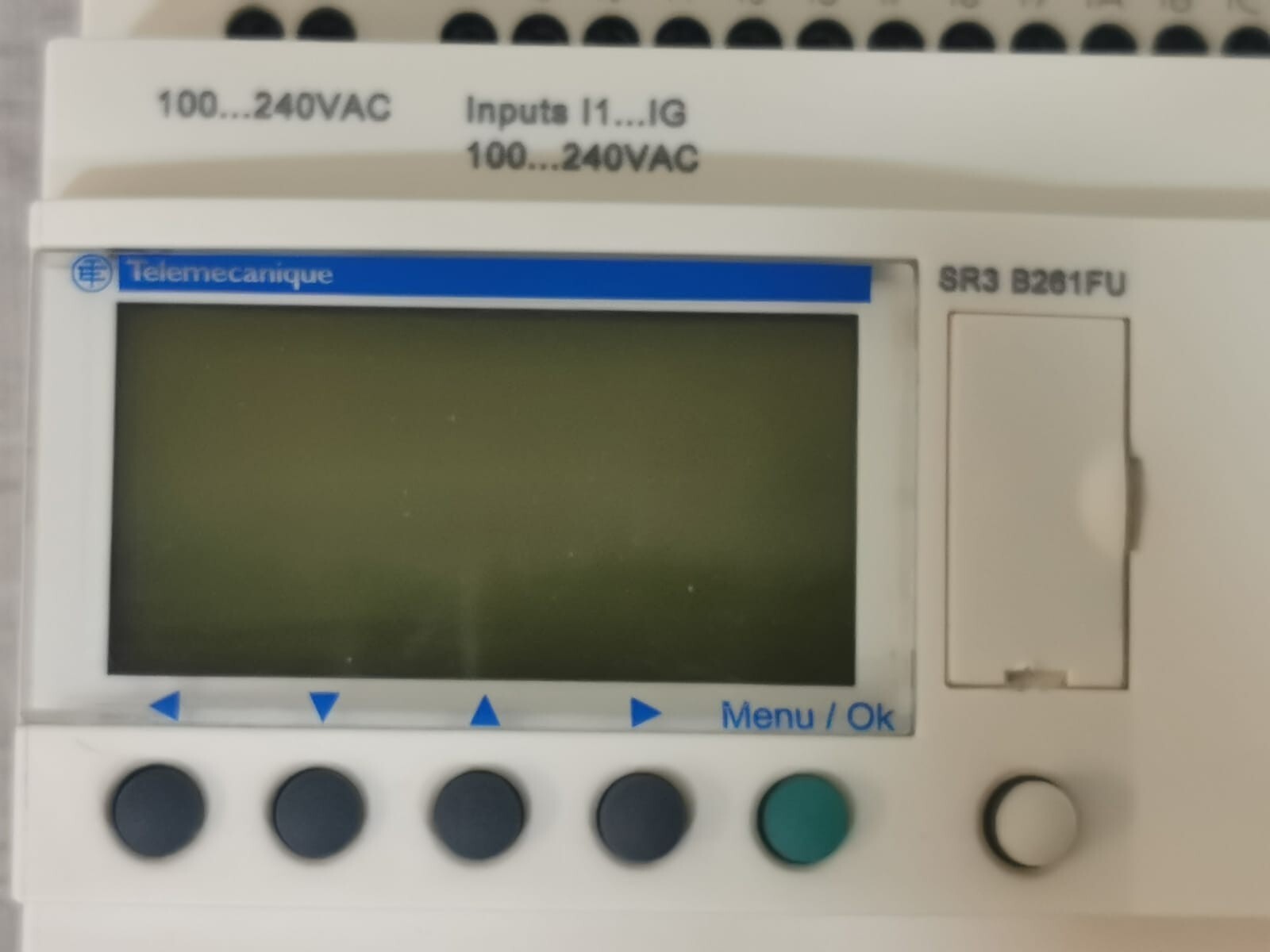 Schneider Electric SR3B261FU Schneider Electric Telemecanique SR3B261FU Modular Smart Relay 3