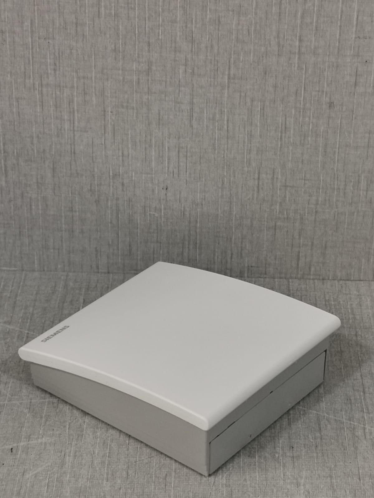Siemens QAA24 SIEMENS QAA24 Room Temperature Sensor 6