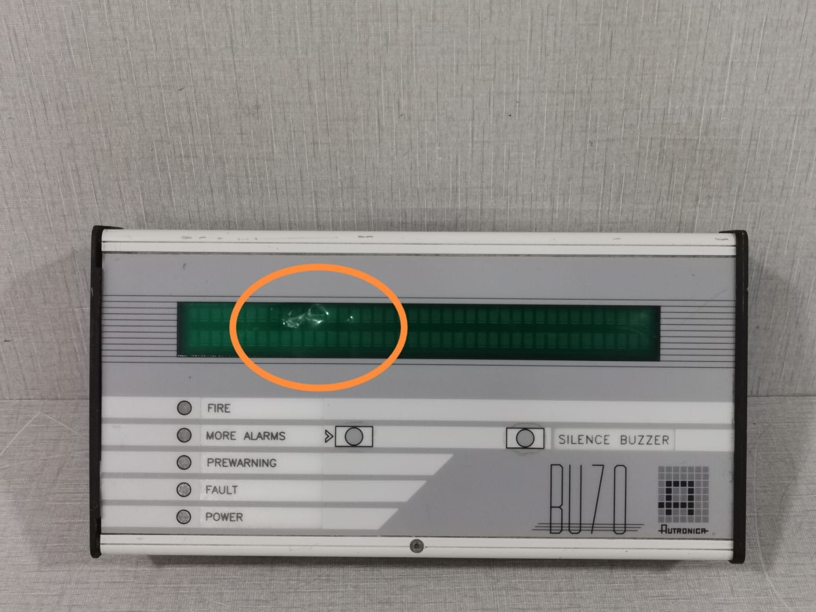 AUTRONICA BU-70 AUTRONICA BU-70 FIRE ALARM CONTROL PANEL WITH DAMAGED SCREEN 2
