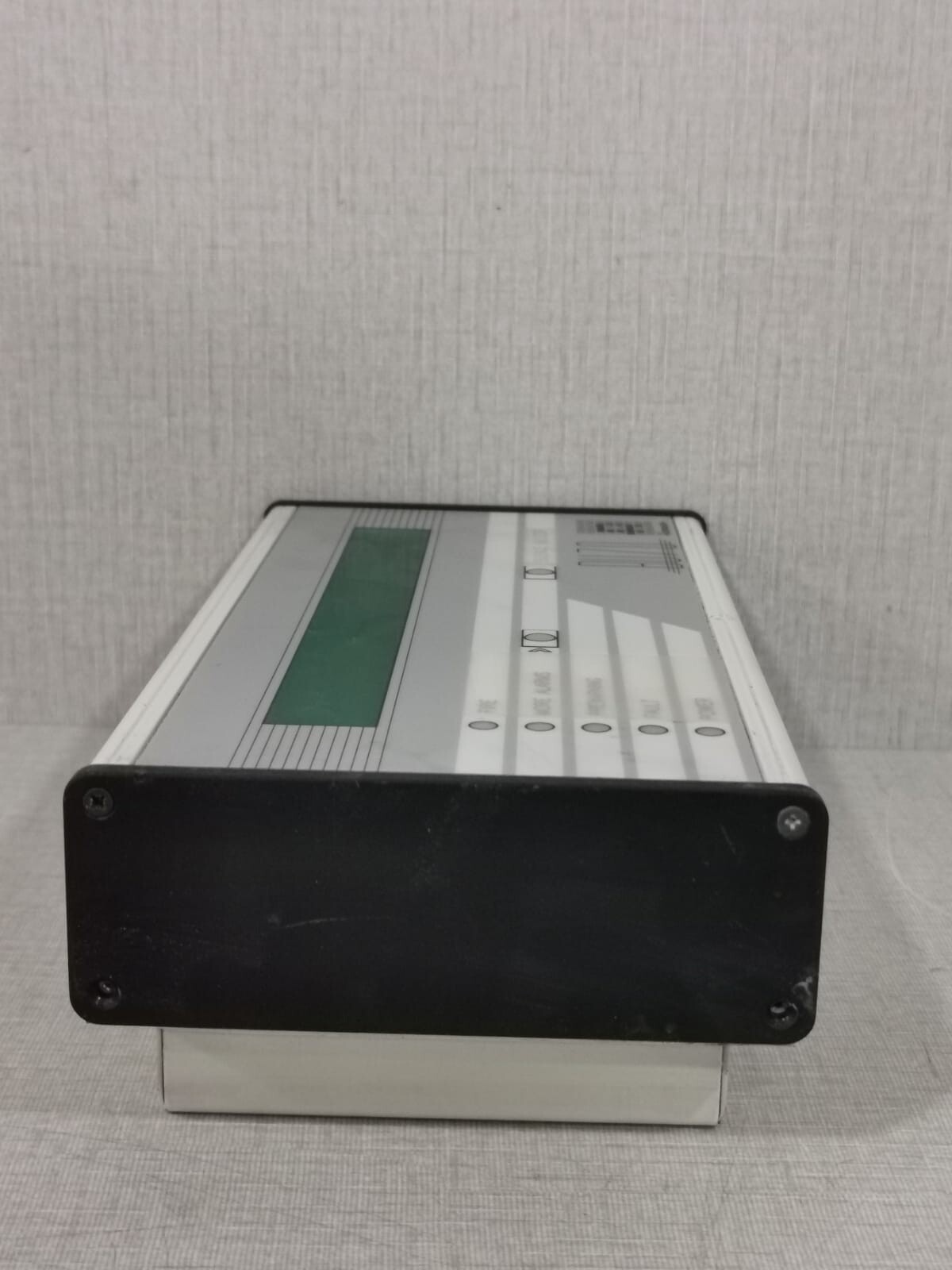 AUTRONICA BU-70 AUTRONICA BU-70 FIRE ALARM CONTROL PANEL WITH DAMAGED SCREEN 10