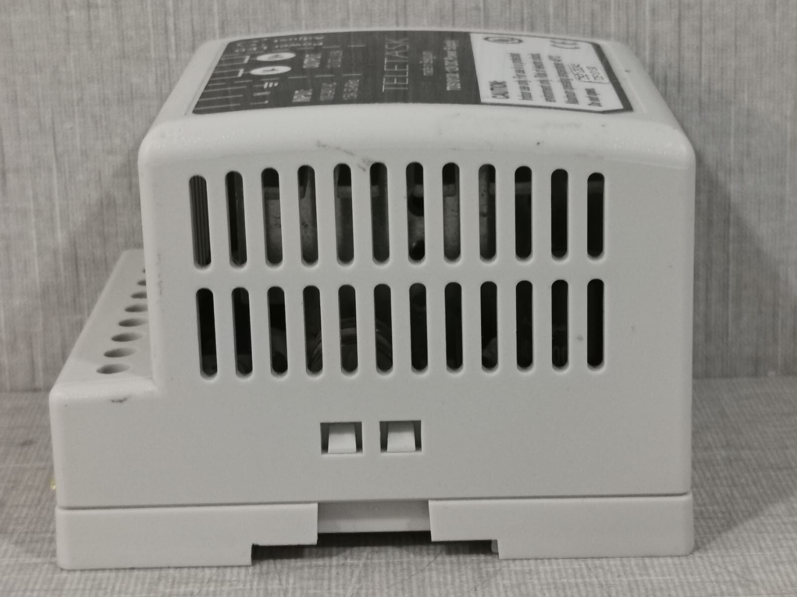 TELETASK TDS10130 TELETASK TDS10130 AUTOBUS POWER SUPPLY– 12V DC 3.5A 6