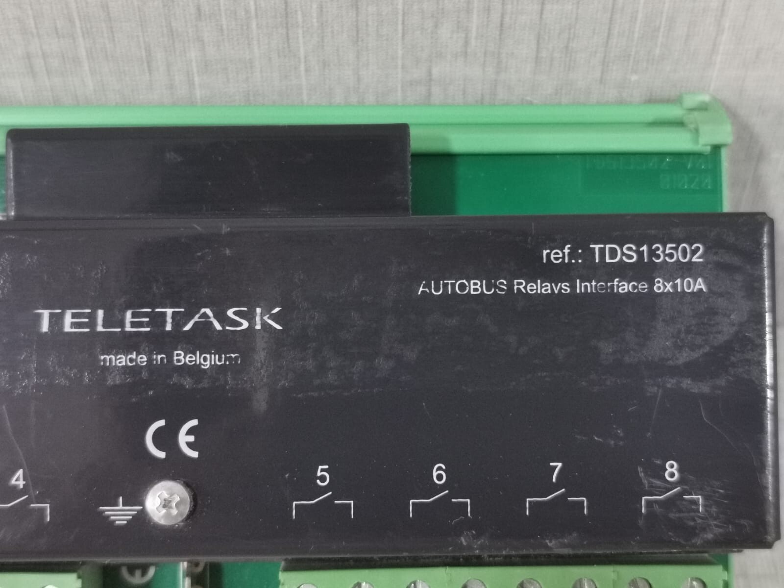 TELETASK TDS13502 TELETASK TDS13502 AUTOBUS Relay interface 8x10A 2