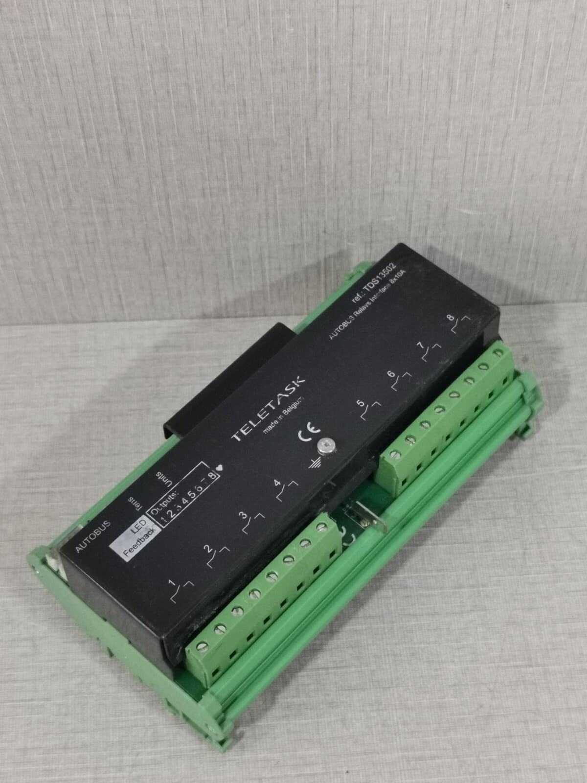TELETASK TDS13502 TELETASK TDS13502 AUTOBUS Relay interface 8x10A 8