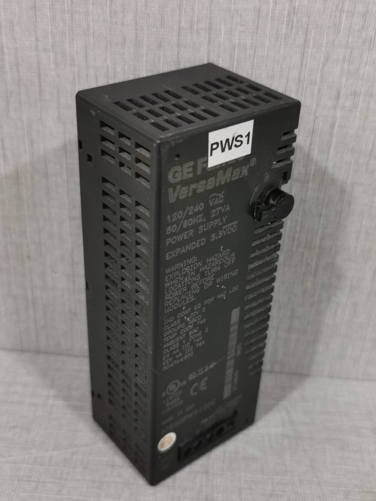 GE Fanuc IC200PWR102E GE Fanuc VersaMax IC200PWR102E POWER SUPPLY 120/240VAC 8