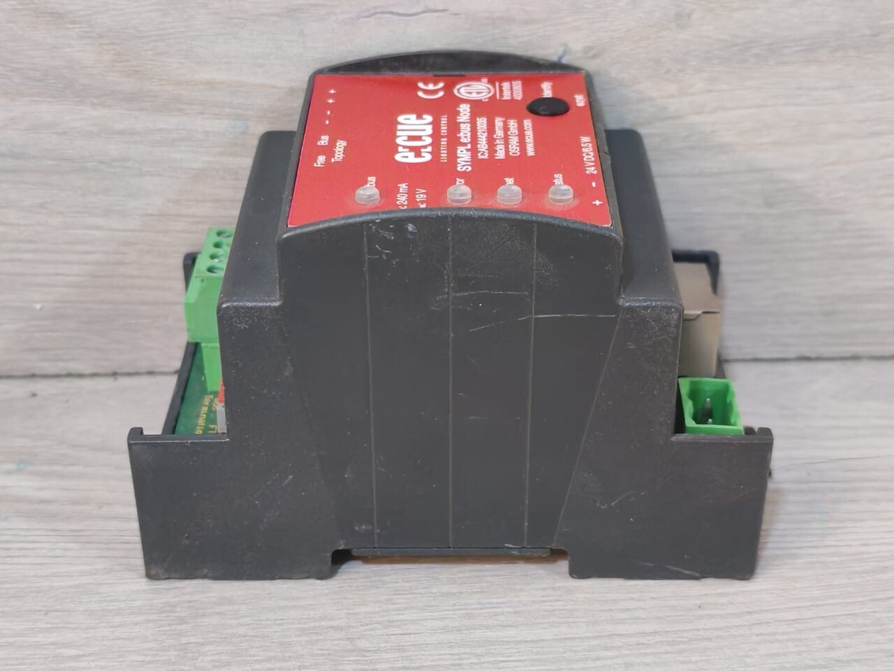 E:CUE Lighting Control AB444210035  SYMPL e:BUS NODE E:CUE IC: AB444210035 SYMPL e:BUS NODE 6