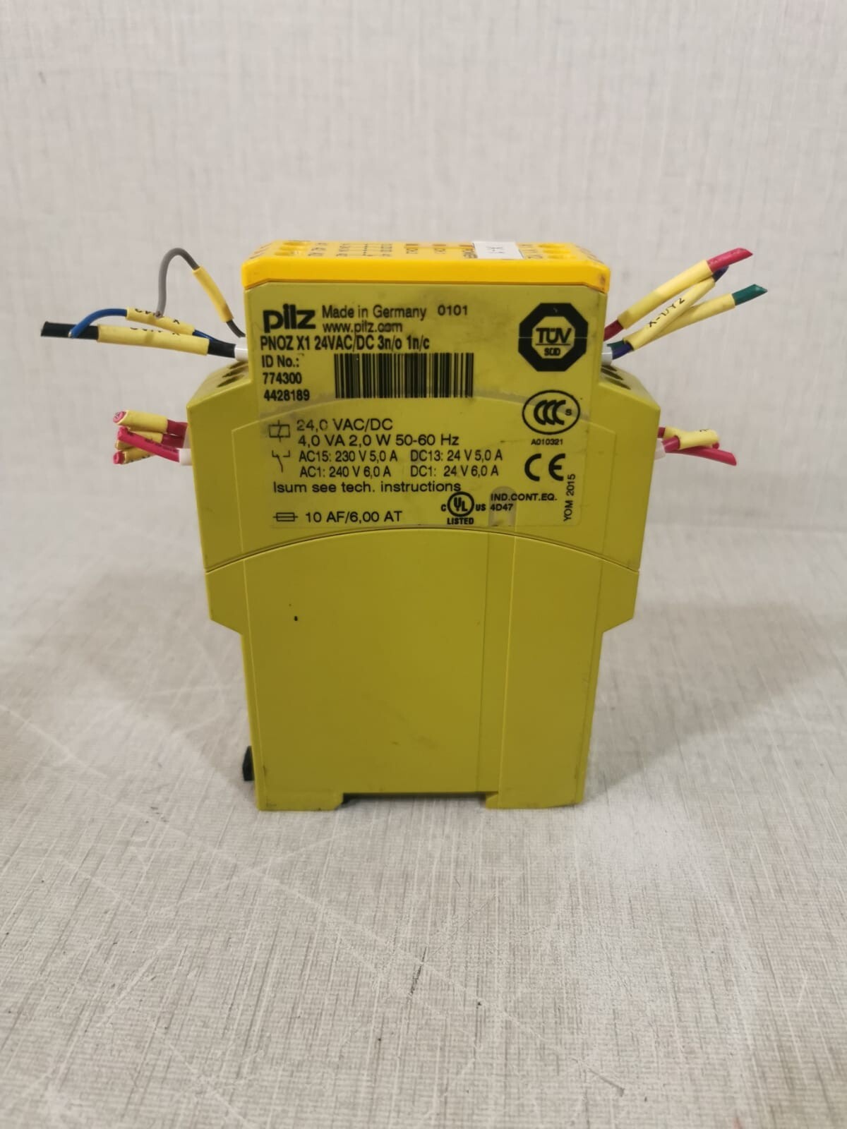 Pilz 24VAC/DC Pilz PNOZ X1 24VAC/DC 3n/o 1n/c Safety Relay 3