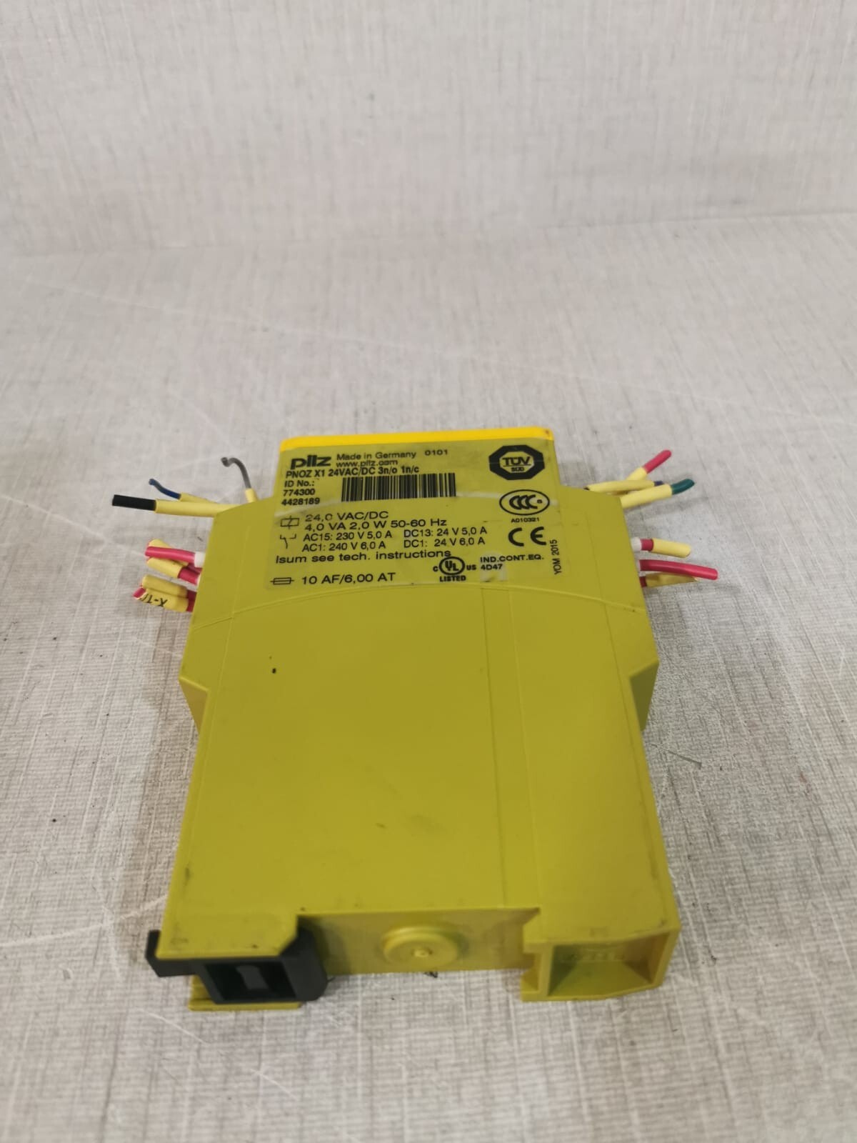 Pilz 24VAC/DC Pilz PNOZ X1 24VAC/DC 3n/o 1n/c Safety Relay 4