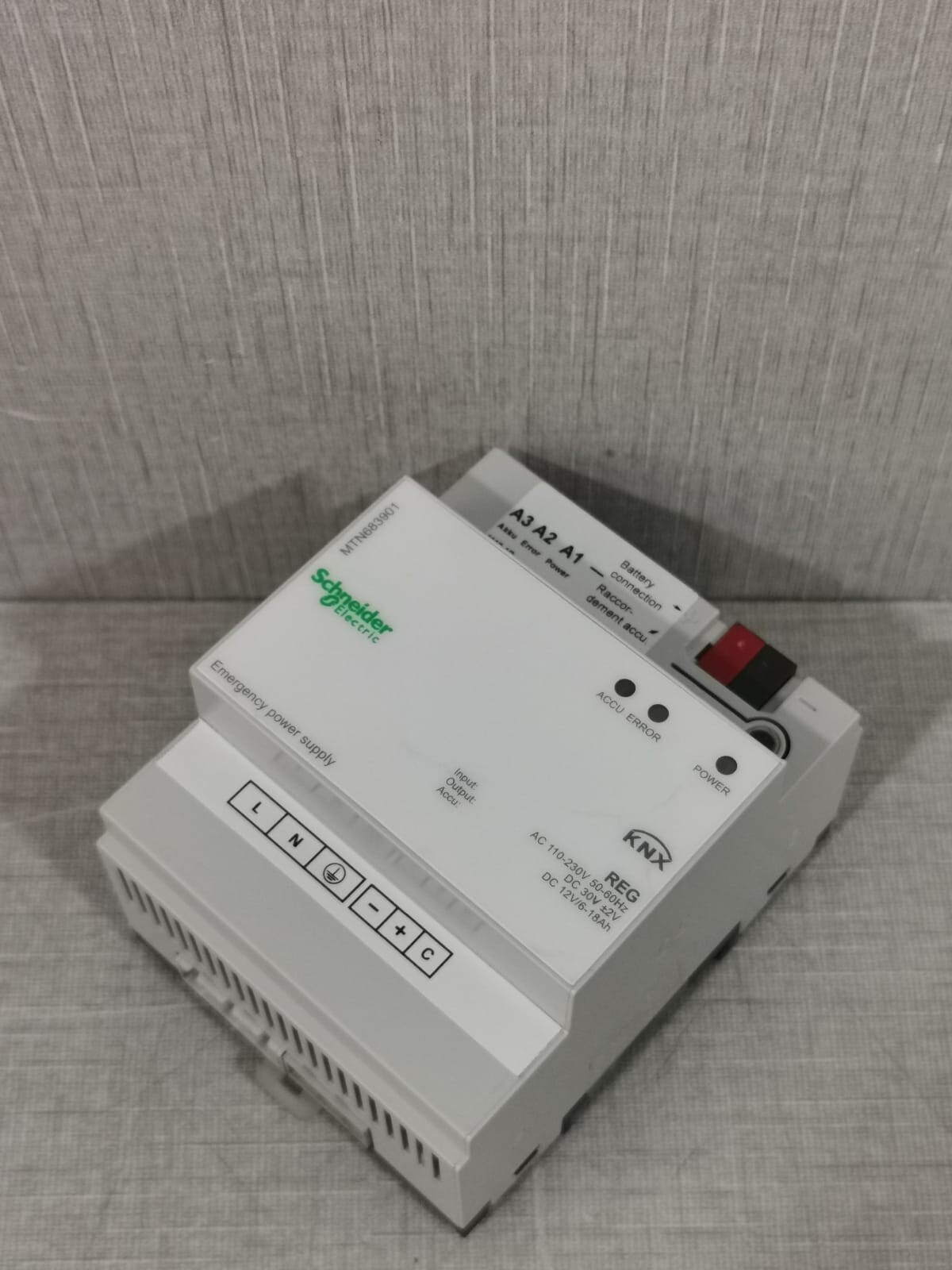 Schneider Electric AC-110 SCHNEIDER ELECTRIC MTN683901 REG AC 110-230V 50-60Hz EMERGENCY POWER SUPPLY 9