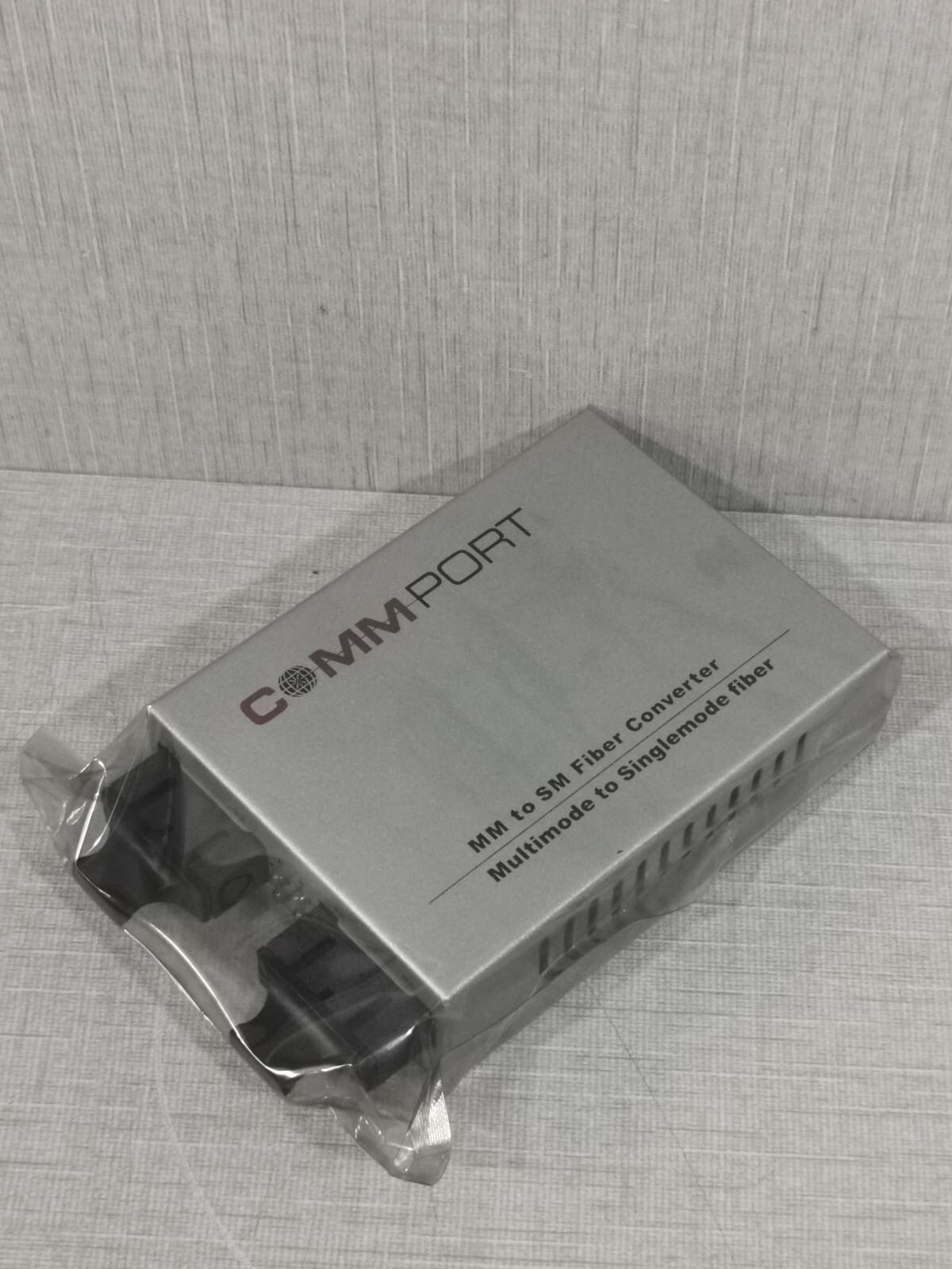 COMMPORT MM-10KM COMMPORT M100M SM-MM-10KM MULTIMODE TO SINGLEMODE FIBER COVERTER 6