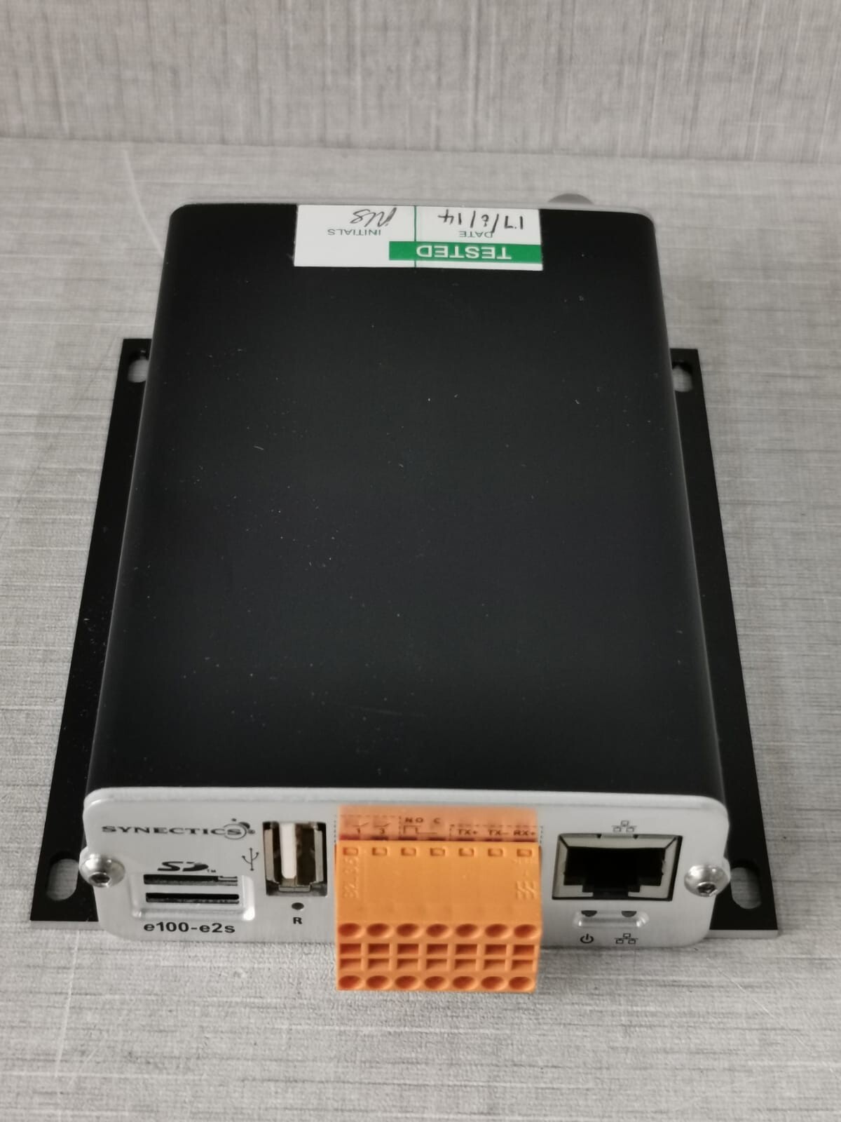SYNECTICS E100 SYNECTICS E100 DUALSTREAM H.264 VIDEO ENCODER/ SERVER 8