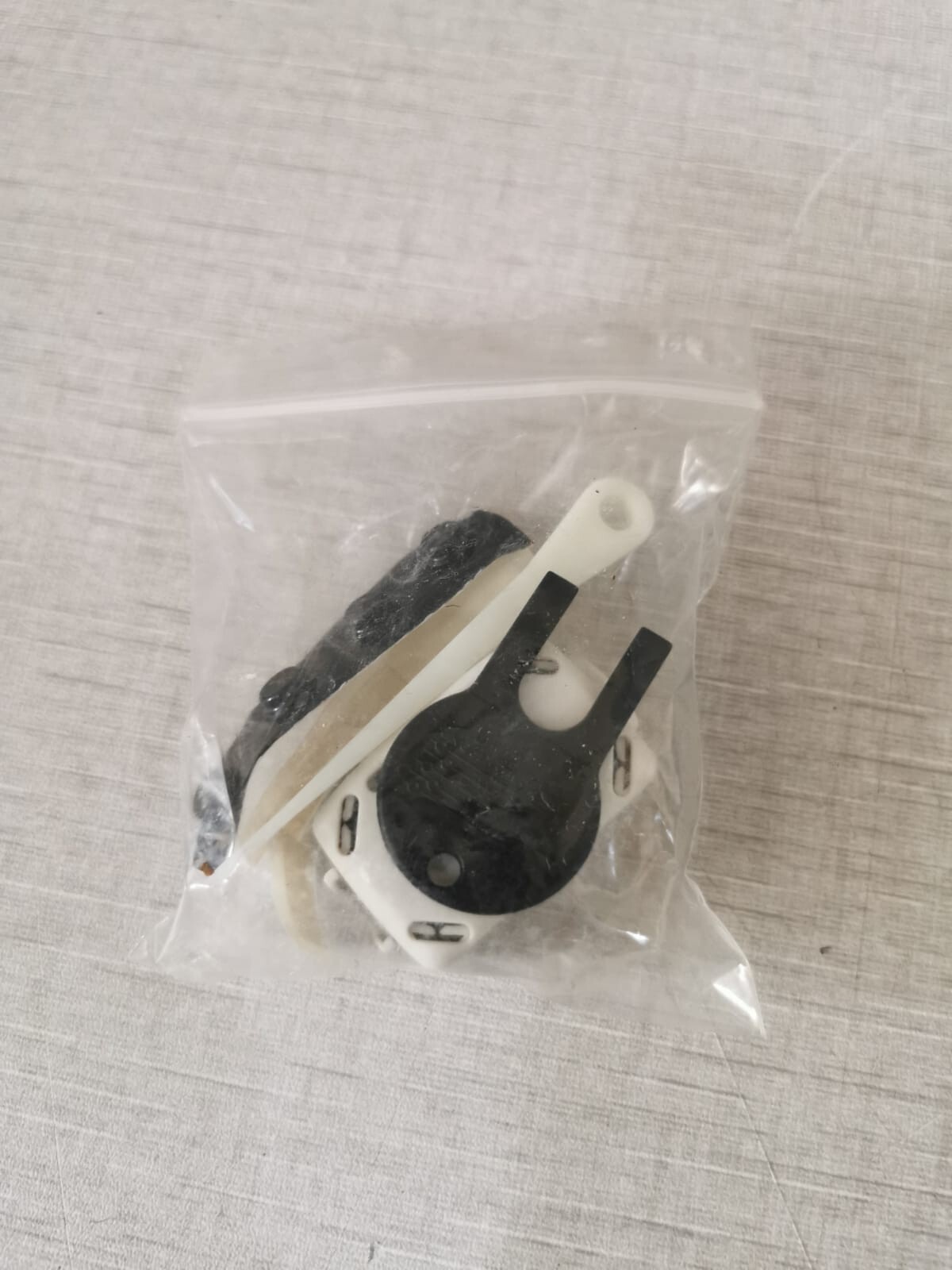 SYNECTICS E100 SYNECTICS E100 DUALSTREAM H.264 VIDEO ENCODER/ SERVER 9