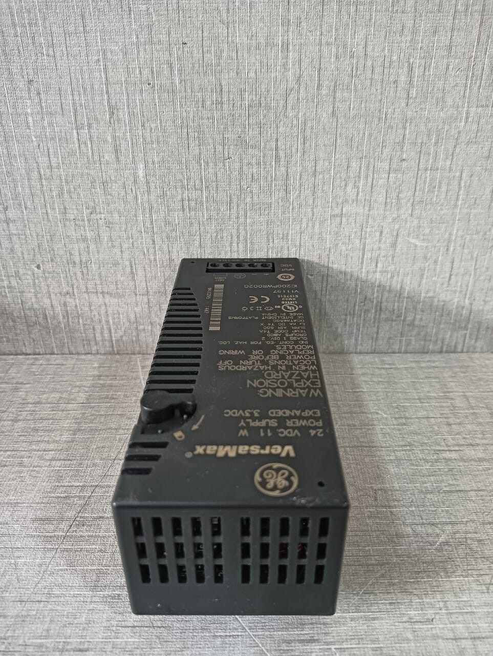 GE IC200PWR002G GE Fanuc IC200PWR002G Power Supply- With Old Stock Box 5