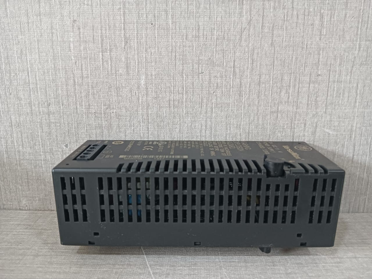 GE IC200PWR002G GE Fanuc IC200PWR002G Power Supply- With Old Stock Box 7