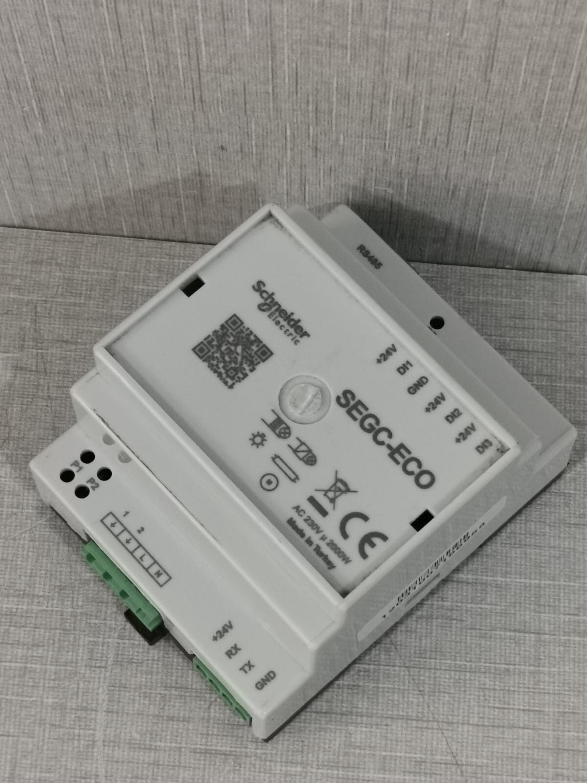 Schneider Electric SEGC-ECO SCHNEIDER ELECTRIC SEGC-ECO AC230V CONTROLLER 7