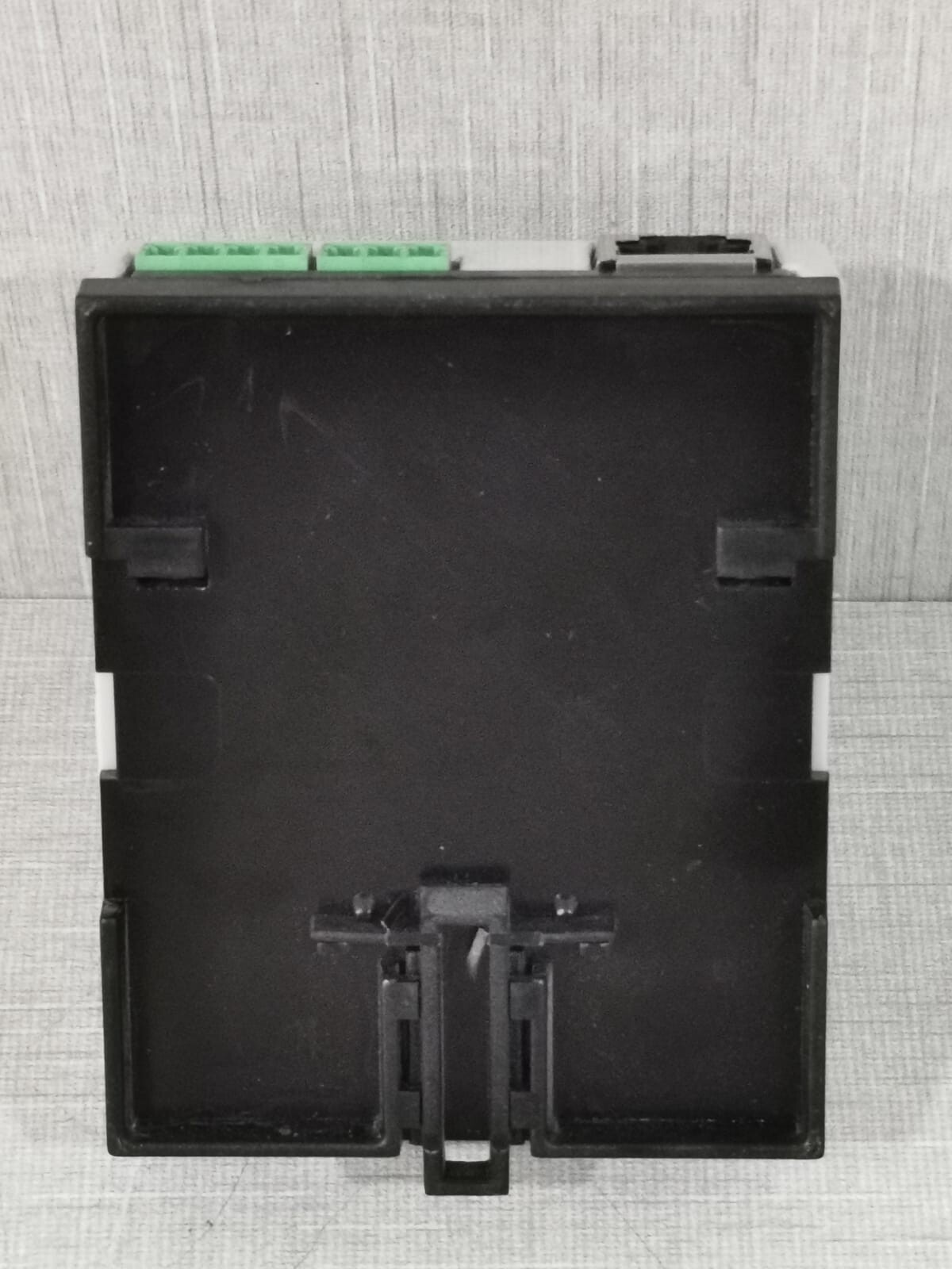 Schneider Electric SEGC-ECO SCHNEIDER ELECTRIC SEGC-ECO AC230V CONTROLLER 8