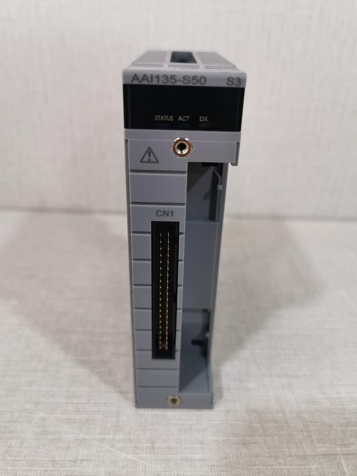 Yokogawa AAI135-S50 S3 AAI135-S50 S3 Yokogawa Analog Input Module with ATK4A-00 S1 Connector/Terminal 8