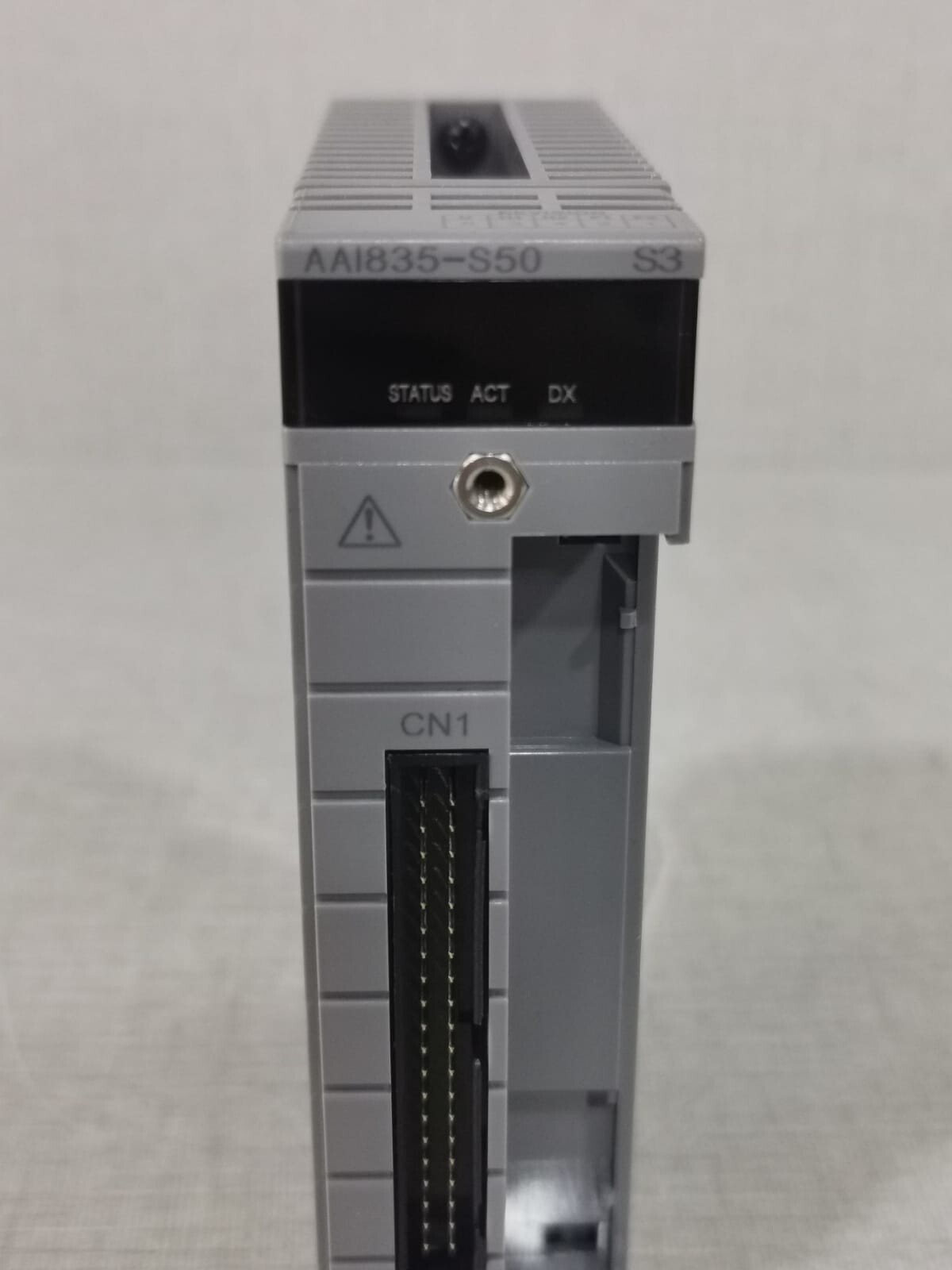 Yokogawa AAI835-S50 S3 AAI835-S50 S3 Yokogawa Analog I/O Module with ATK4A-00 S1 Connector/Terminal Pin 9