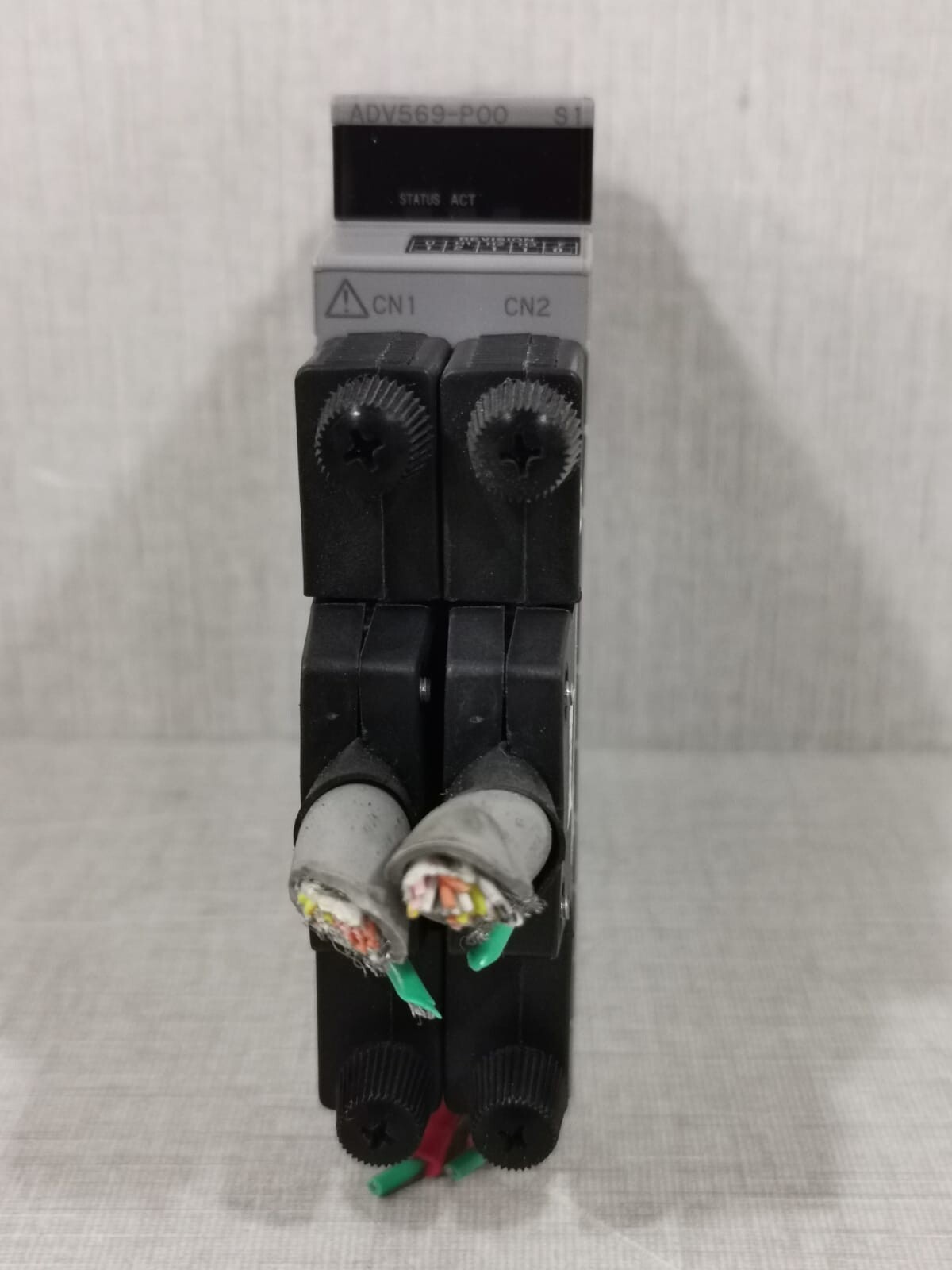 Yokogawa ADV569-P00 S1 ADV569-P00 S1 Yokogawa Digital Output Module with Connector or Terminal Pin 2