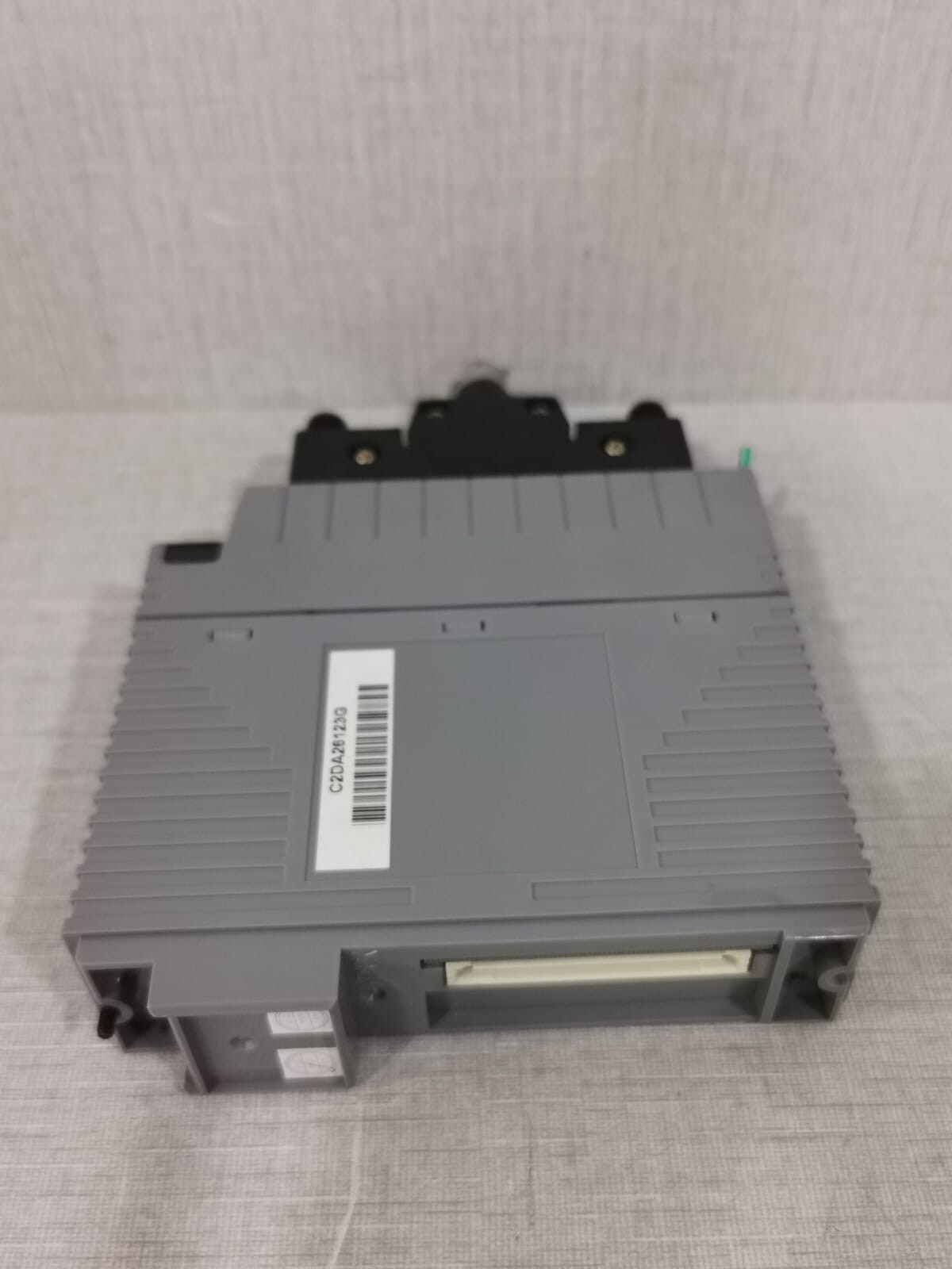 Yokogawa ADV569-P00 S1 ADV569-P00 S1 Yokogawa Digital Output Module with Connector or Terminal Pin 7