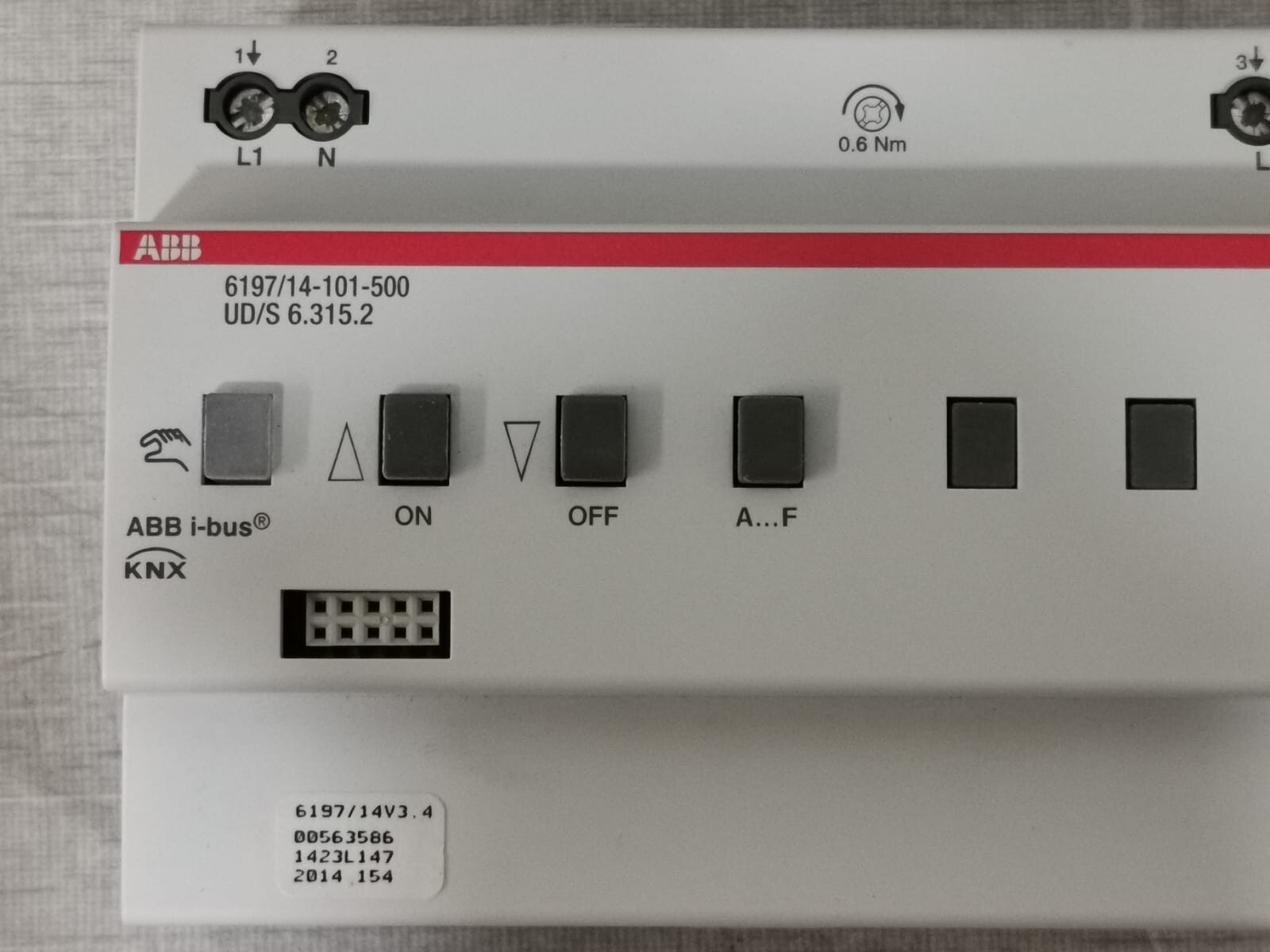 ABB 2CDG 006 197 R0038 2CDG 006 197 R0038 ABB 6197/14-101-500 Universal Dimmer Actuator UD/S 6.315.2 3