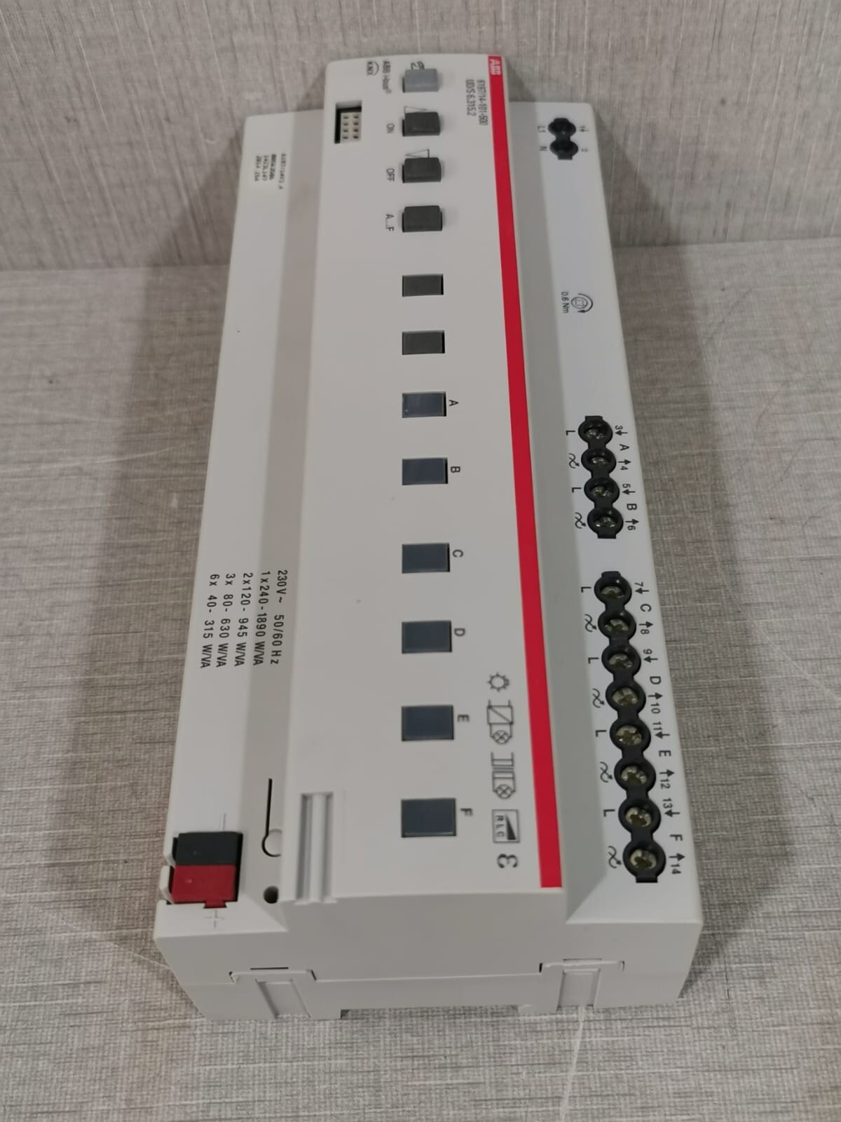 ABB 2CDG 006 197 R0038 2CDG 006 197 R0038 ABB 6197/14-101-500 Universal Dimmer Actuator UD/S 6.315.2 9