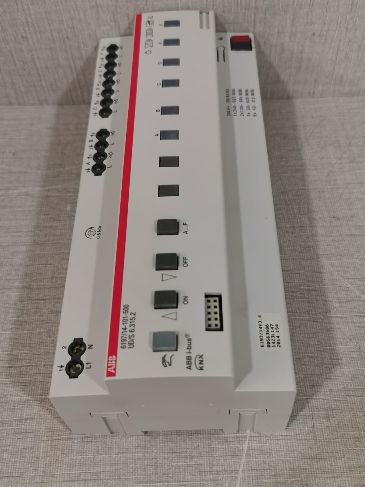 ABB 2CDG 006 197 R0038 2CDG 006 197 R0038 ABB 6197/14-101-500 Universal Dimmer Actuator UD/S 6.315.2 10