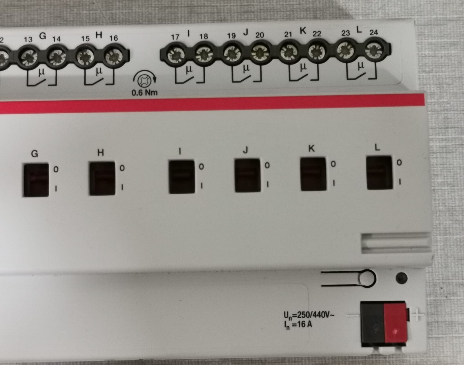 ABB 2CDG110162R0011 ABB i-bus KNX SA/S 12.16.2.1 Switch Actuator 2CDG110162R0011 4
