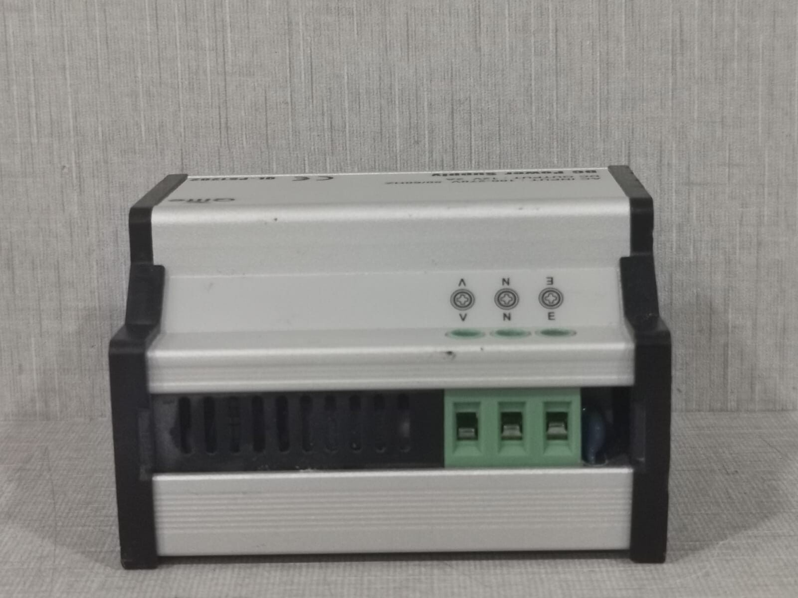 QLITE QL-PS1202 QLITE QL-PS1202 DC POWER SUPPLY 100-270V 3