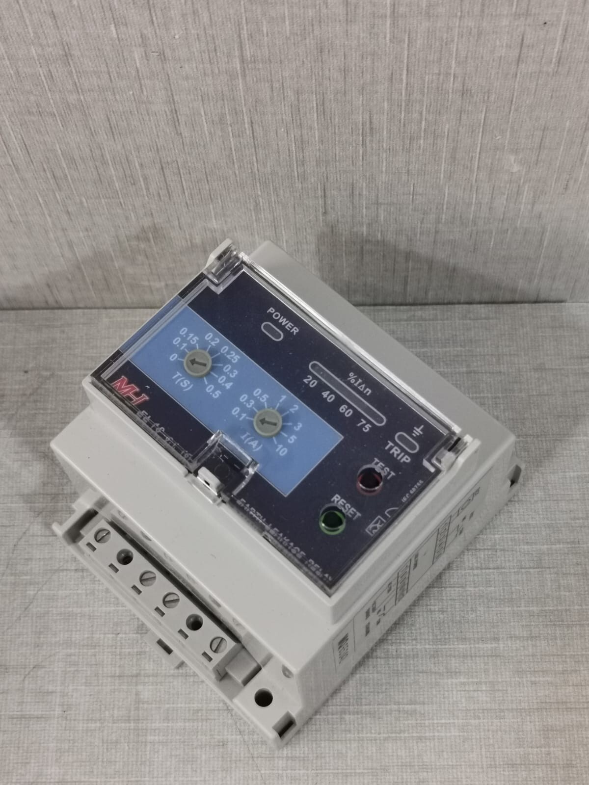 MH EL10 MH EL10 0.1~10A EARTH LEAKAGE RELAY 8