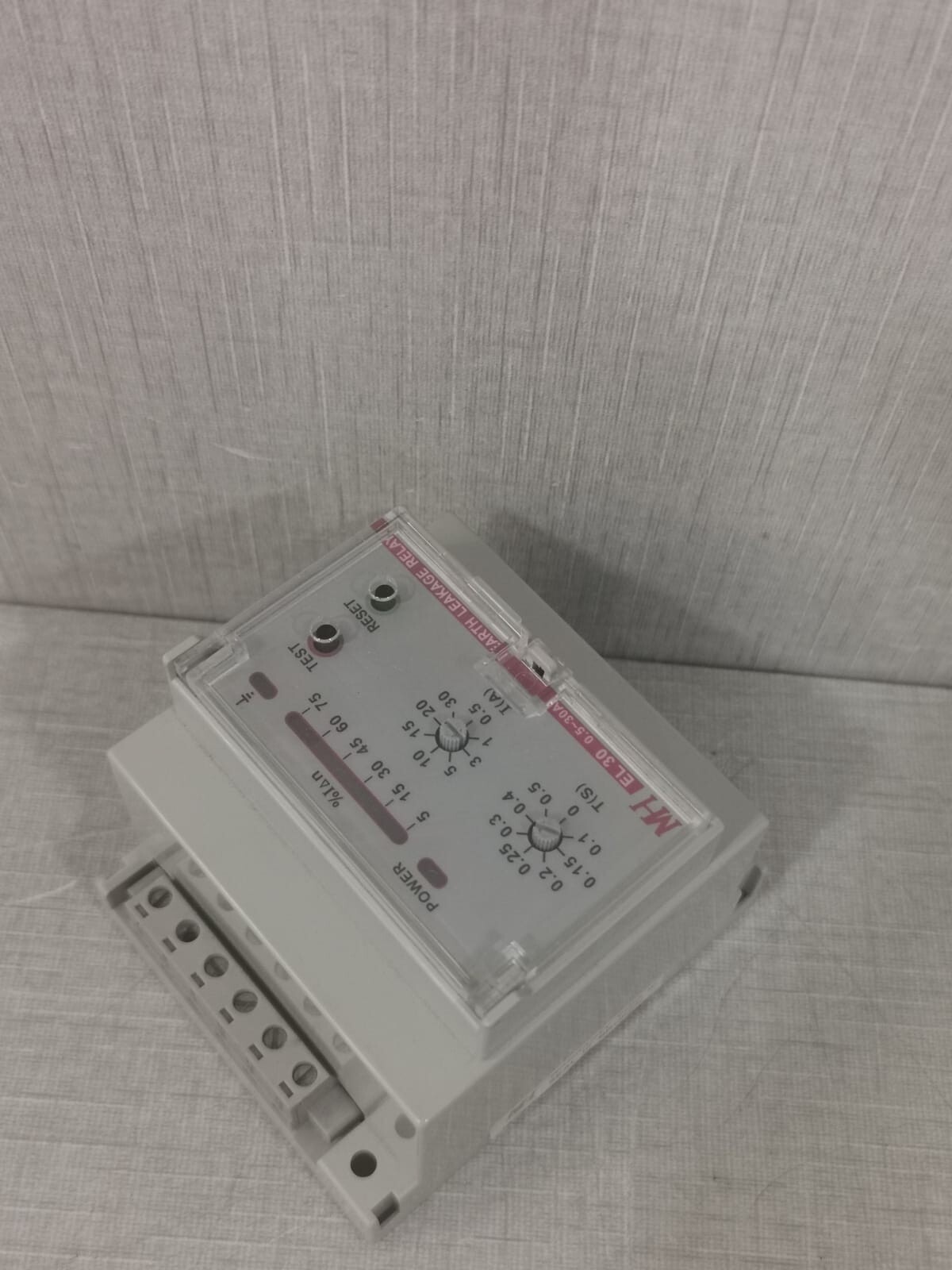 MH EL30 MH EL30 0.5~30A EARTH LEAKAGE RELAY 8