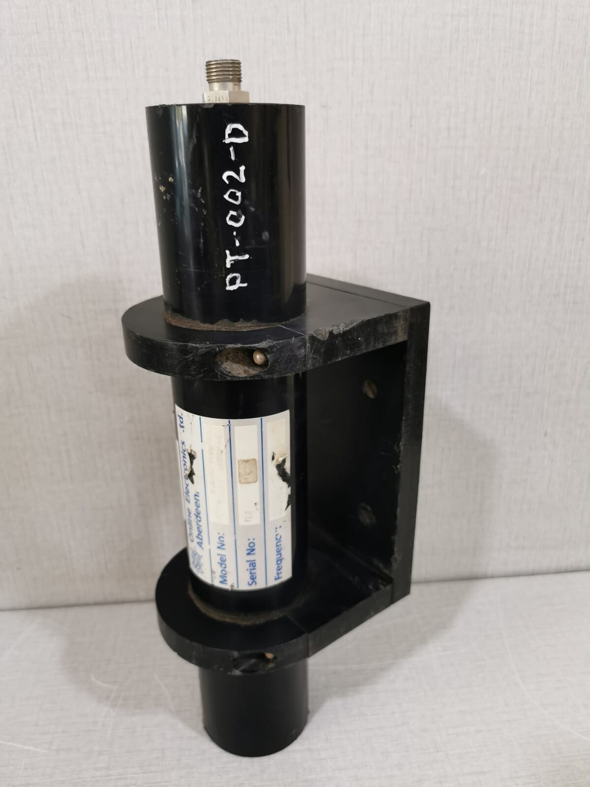 Online Electronics Ltd. 3004 ElectroMagnetic Antenna Online Electronics Ltd. 3004 ElectroMagnetic Antenna Frequency: 22Hz 4