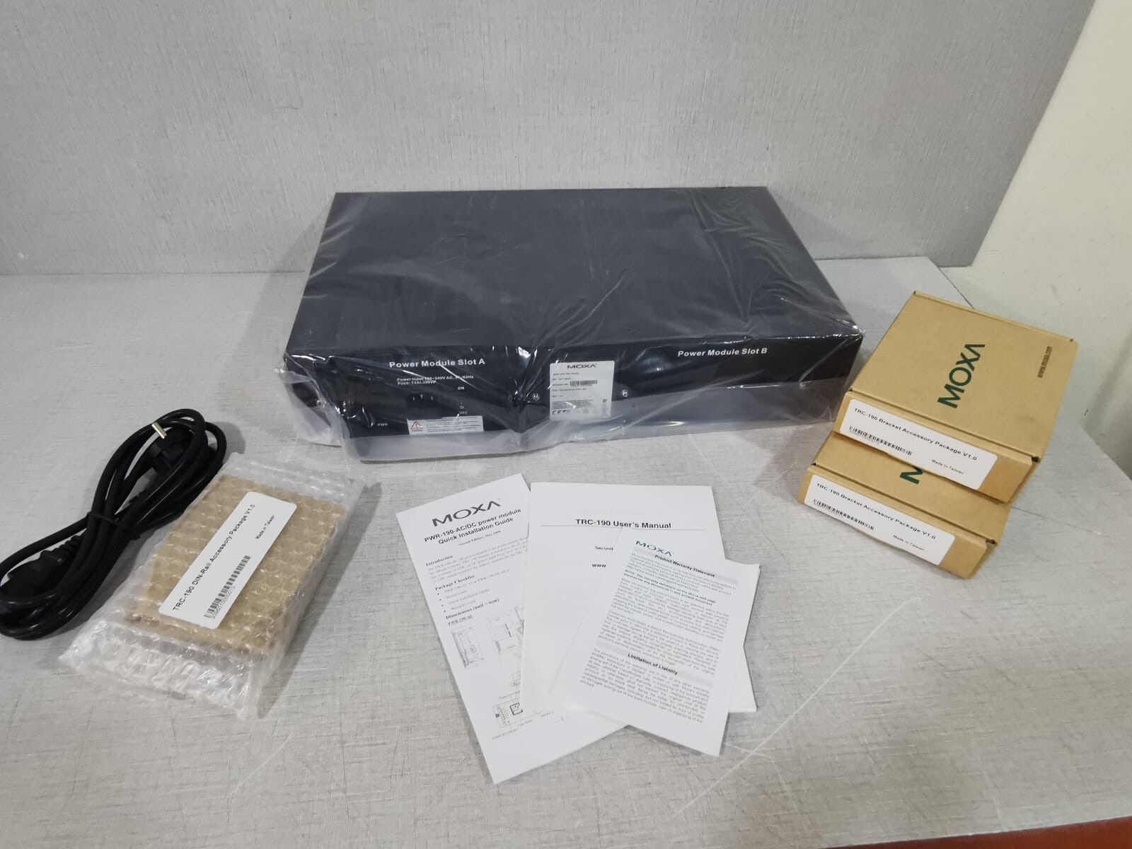 MOXA TRC-190-AC Media Converter Modules