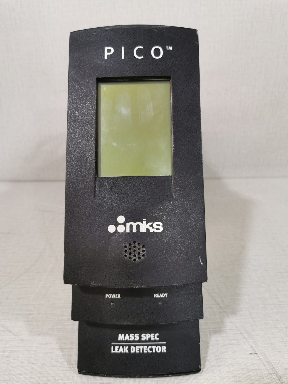 MKS MSSAHE6SD0B1 MKS PICO MSSAHE6SD0B1 Mass Spec Leak Detector - Missing 2 Chargeable Batteries 6