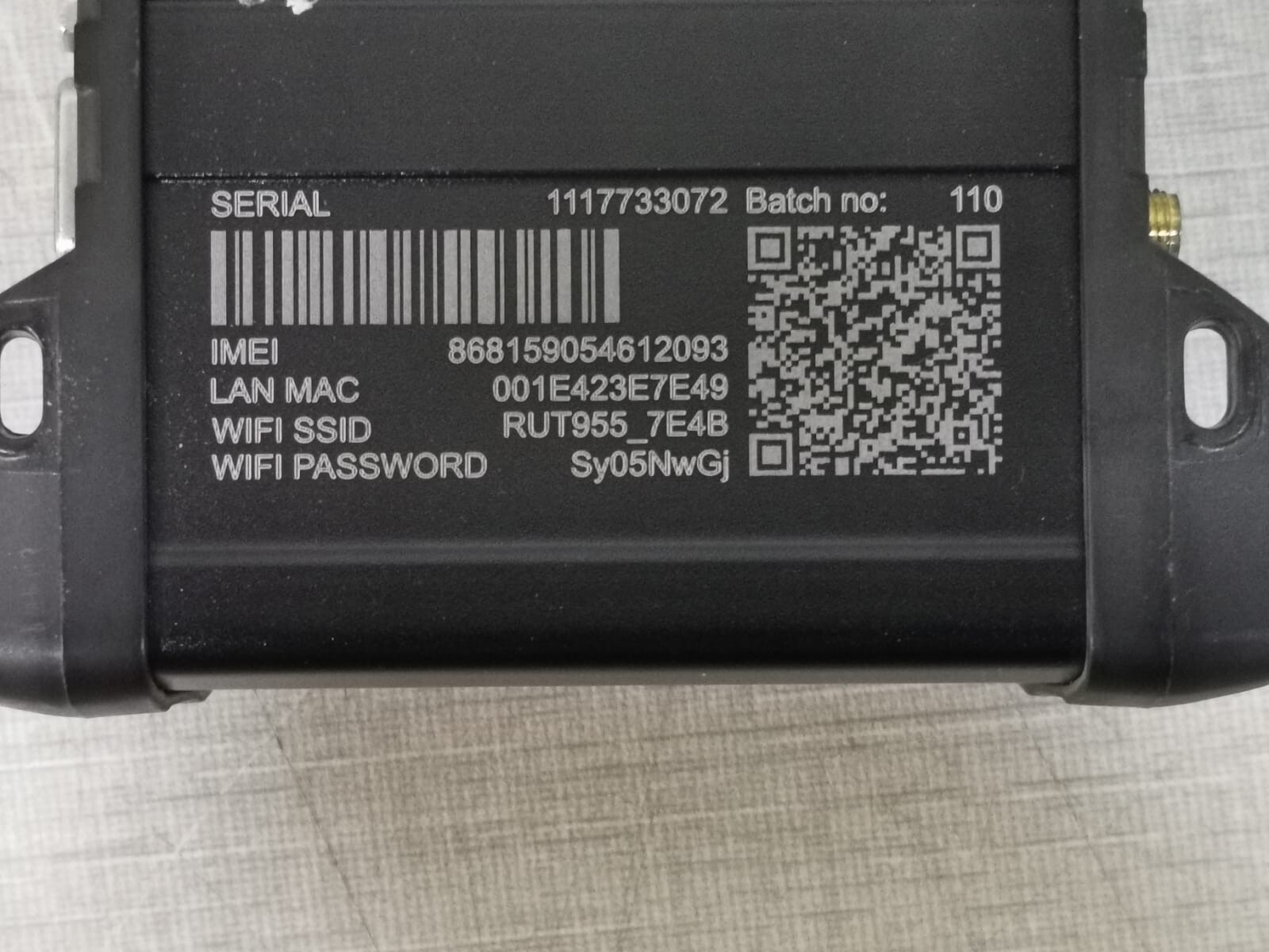 TELTONIKA RUT955 TELTONIKA RUT955 Compact Industrial 4G (LTE) RS232/RS485 Router 3