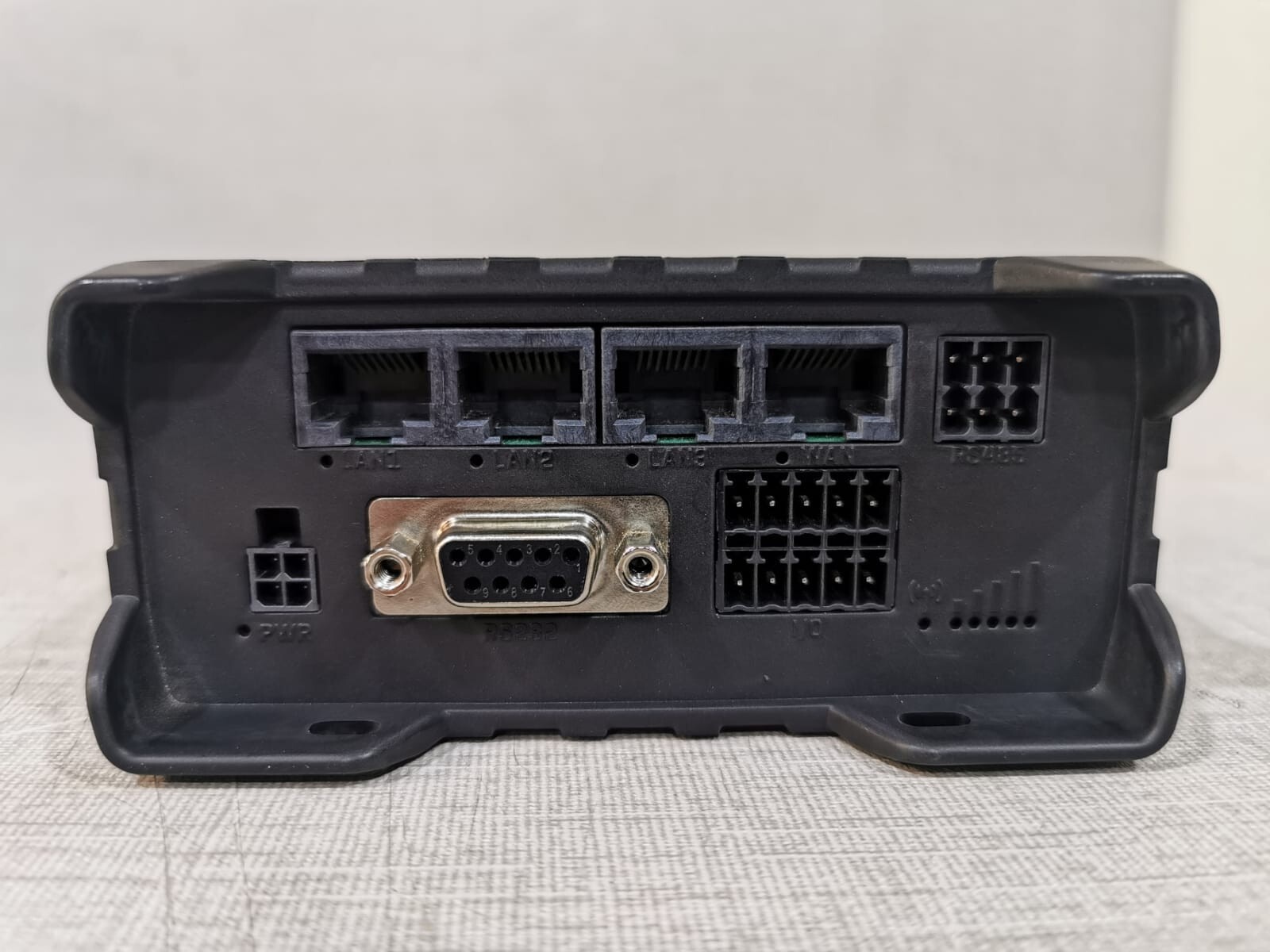 TELTONIKA RUT955 TELTONIKA RUT955 Compact Industrial 4G (LTE) RS232/RS485 Router 4