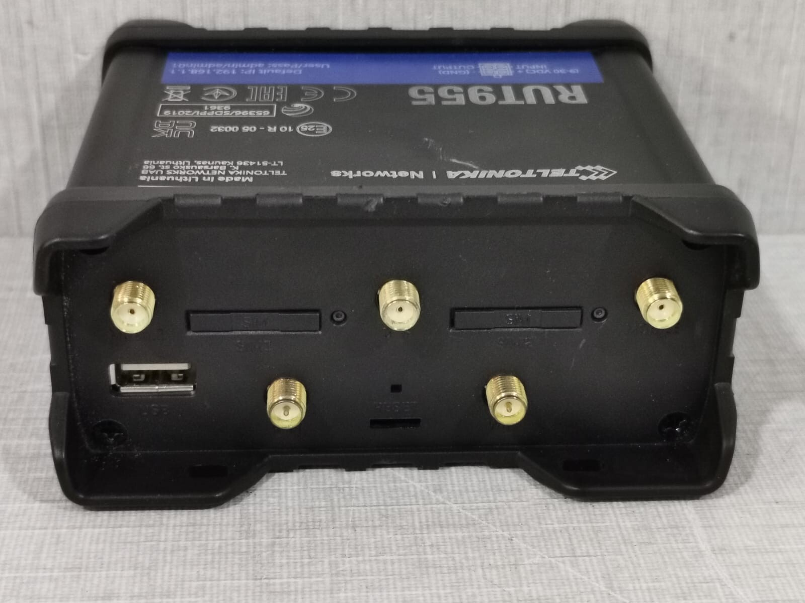 TELTONIKA RUT955 TELTONIKA RUT955 Compact Industrial 4G (LTE) RS232/RS485 Router 7