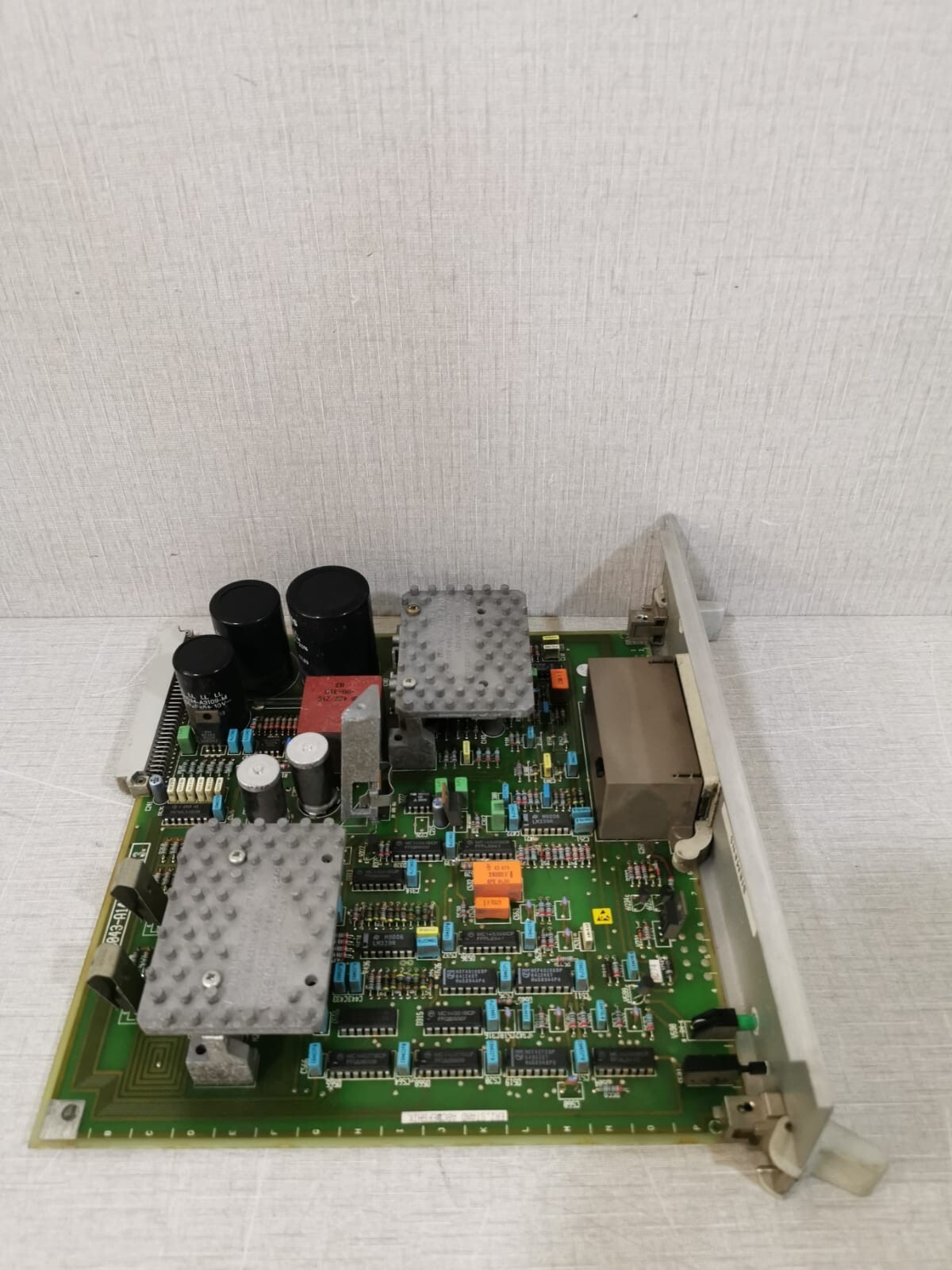 Siemens C98043-A1401-L1-13 SIEMENS SINUMERIK 6 EW 1890-3AA /C98043-A1401-L1-13 9