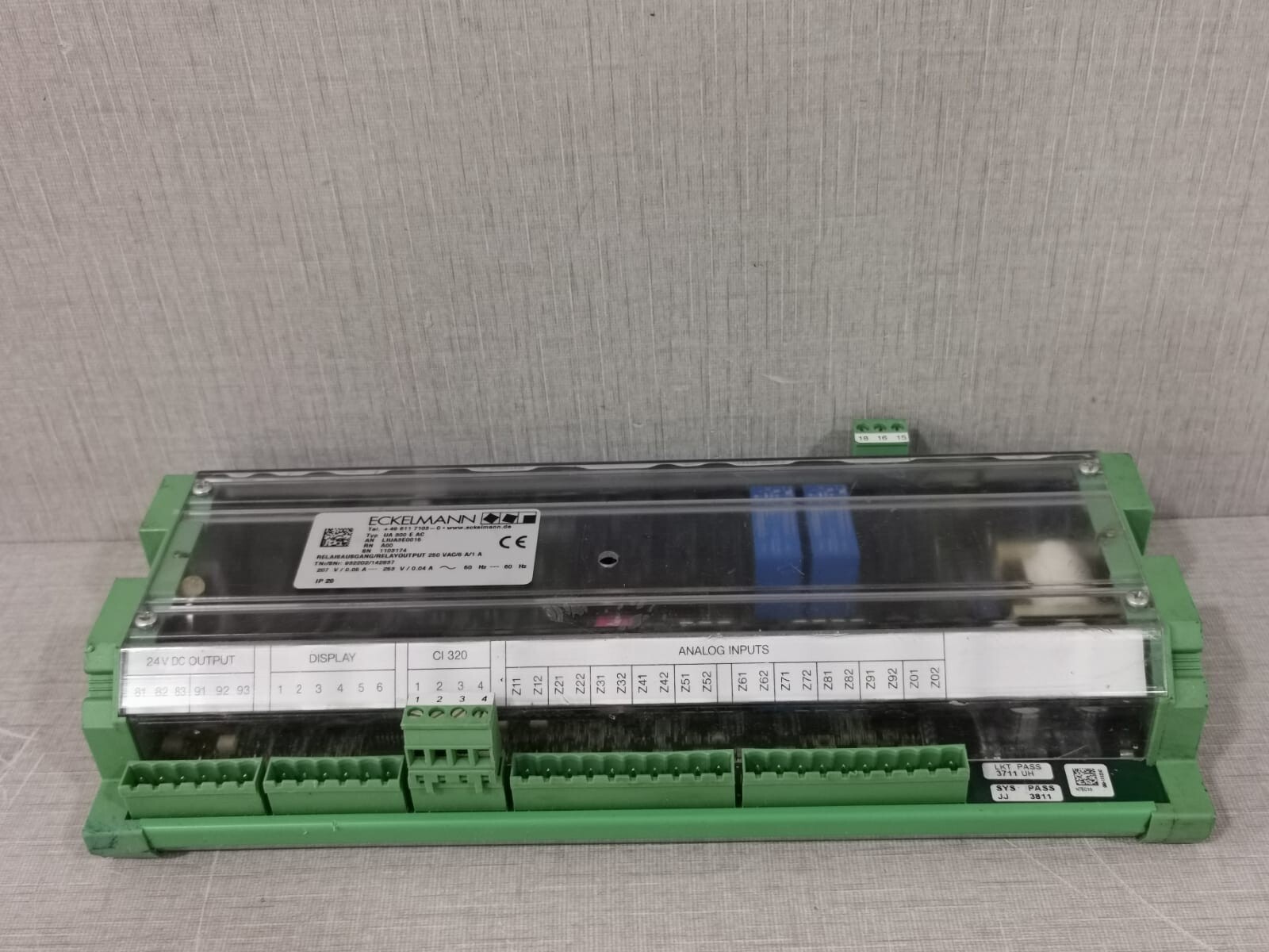 ECKELMANN UA 300 E AC ECKELMANN UA 300 E AC RELAYOUTPUT 250 VAC/6 A/1 A 3