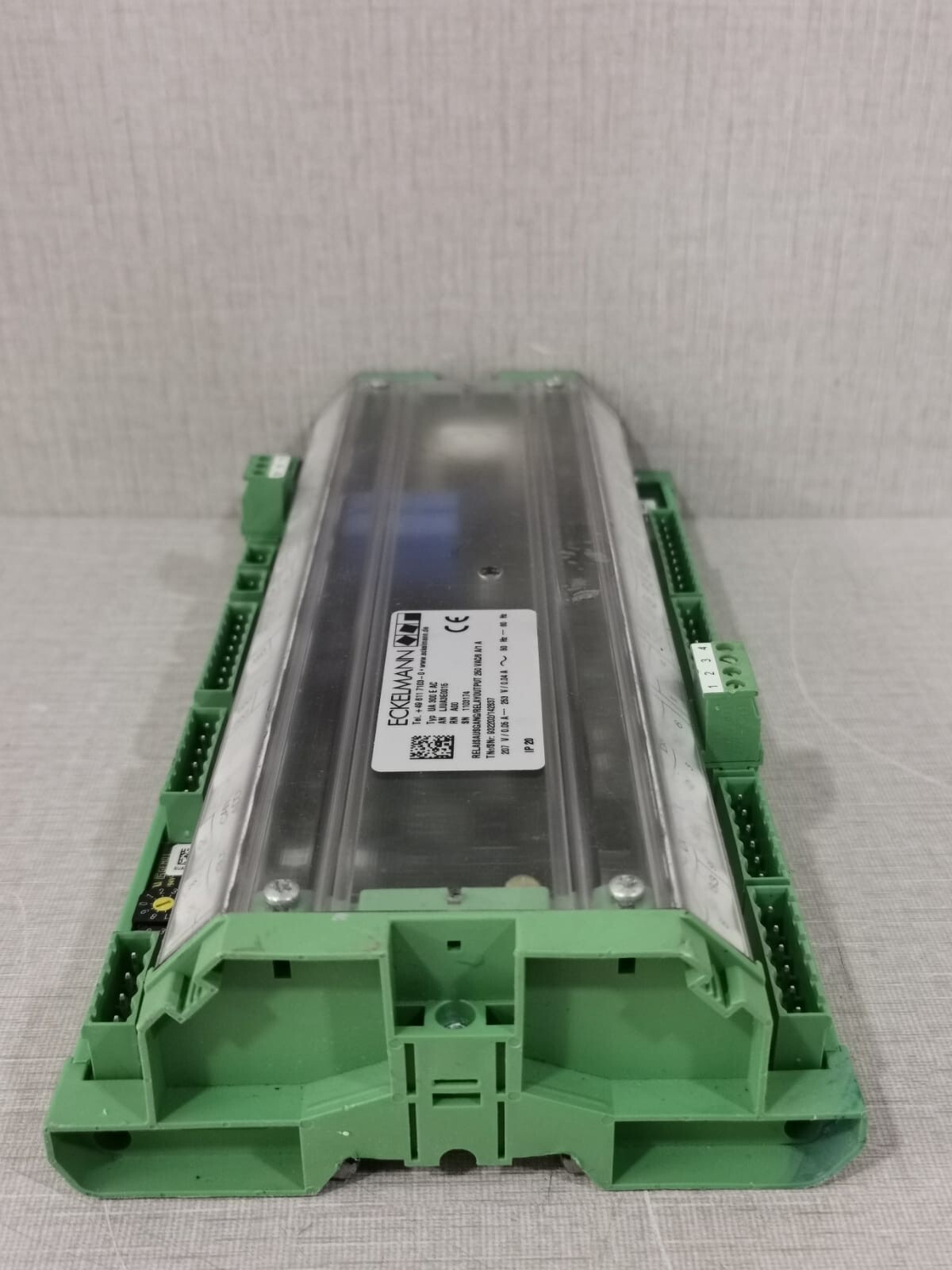 ECKELMANN UA 300 E AC ECKELMANN UA 300 E AC RELAYOUTPUT 250 VAC/6 A/1 A 6