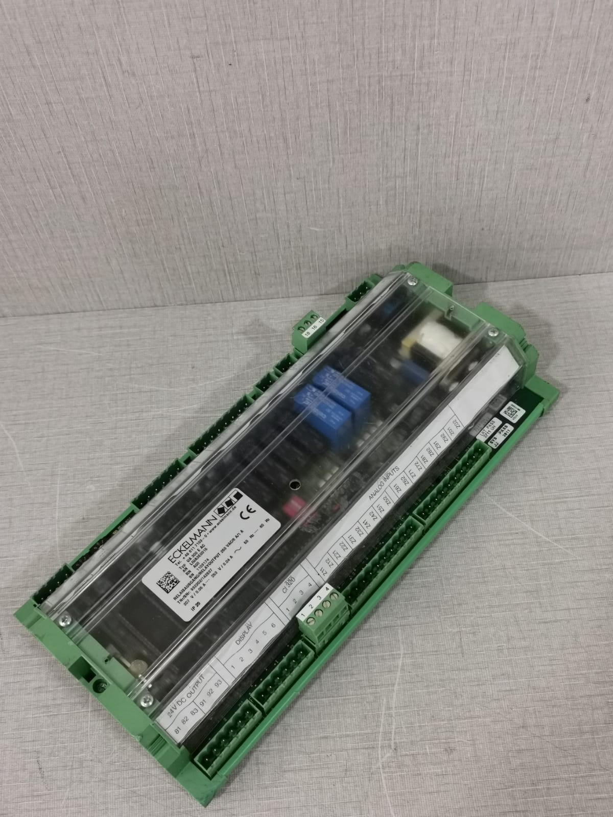 ECKELMANN UA 300 E AC ECKELMANN UA 300 E AC RELAYOUTPUT 250 VAC/6 A/1 A 9