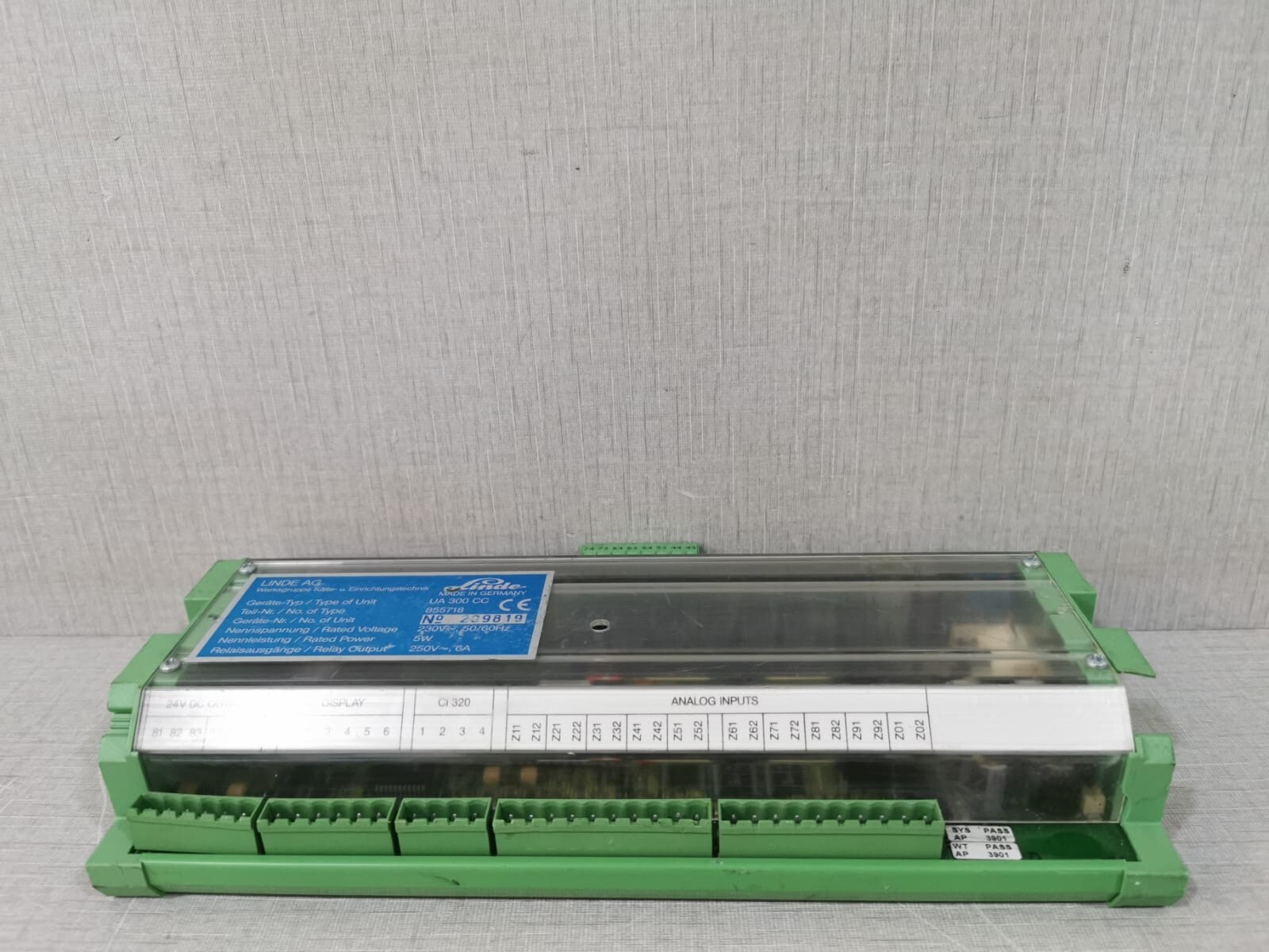 Linde UA-300 LINDE AG UA 300 CC /855718 ANALOG TEMPERATURE COOLER 4