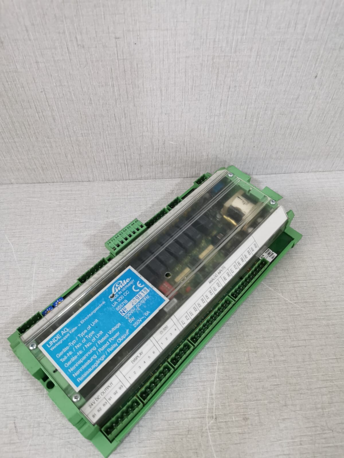 Linde UA-300 LINDE AG UA 300 CC /855718 ANALOG TEMPERATURE COOLER 8