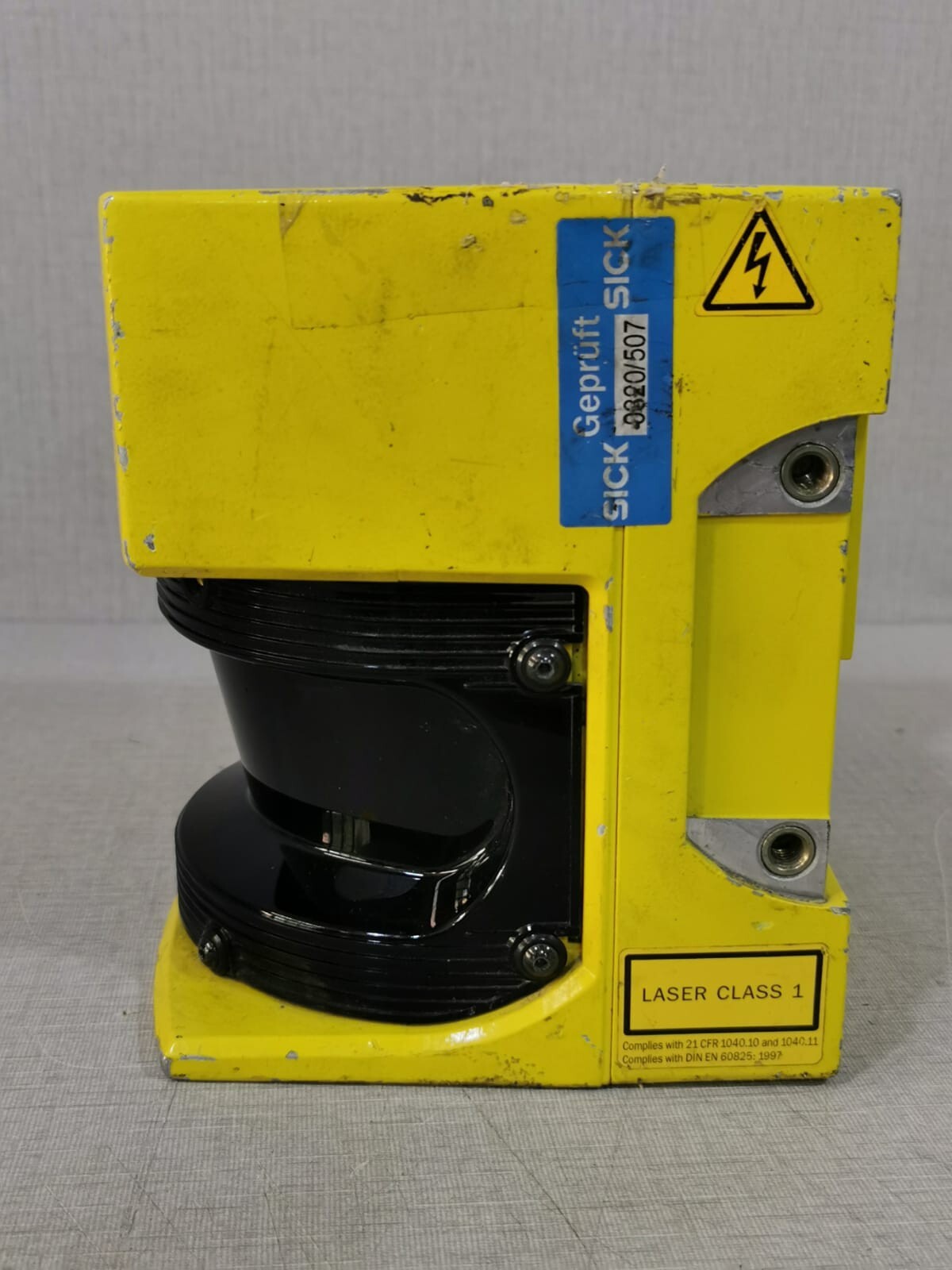 SICK PLS101-312 SICK PLS101-312 Proximity Safety Laser Scanner 4
