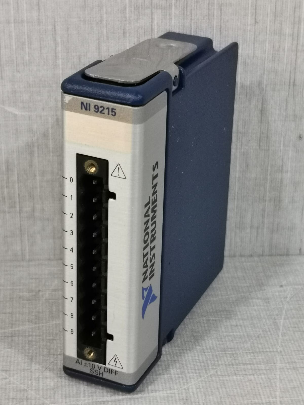 National Instruments NI 9215 NATIONAL INSTRUMENTS NI 9215 4-Ch +/- V 16-Bit SIMULTANEOUS ANALOG INPUT 2