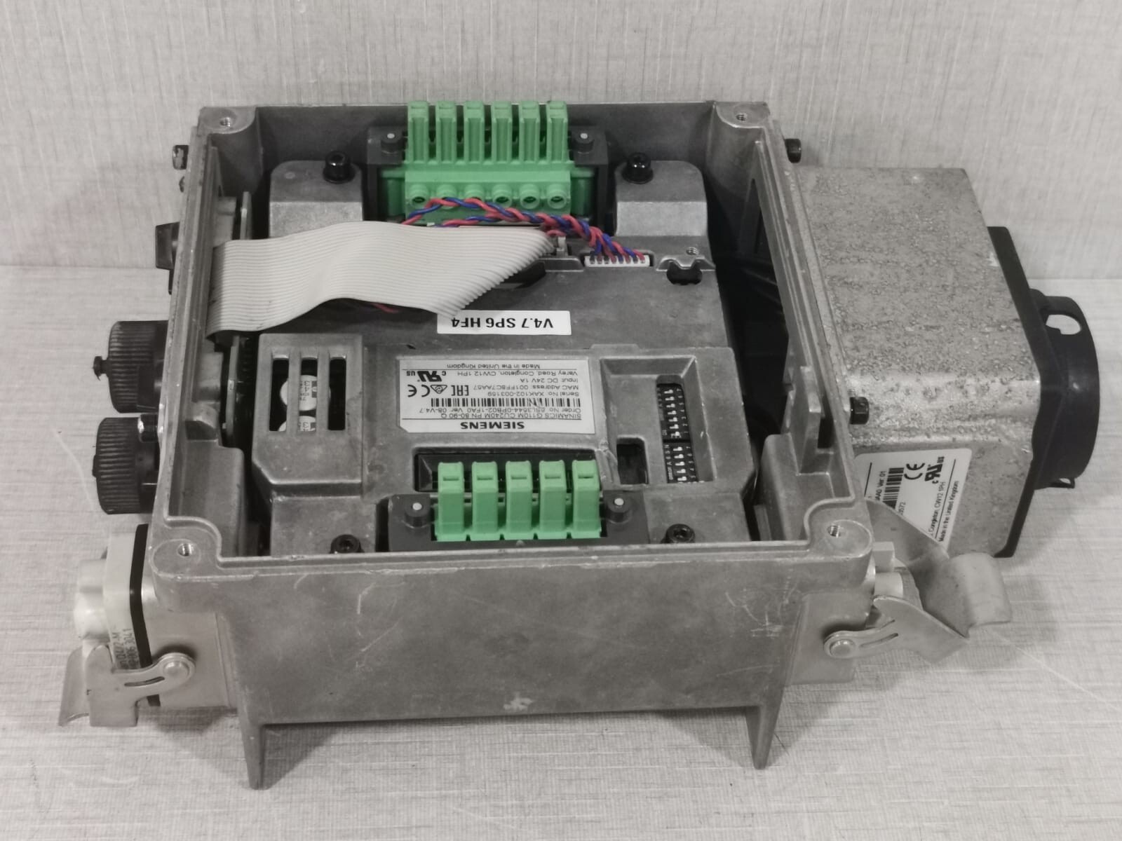 Siemens 6SL3544-0PB02-1FA0 SINAMICS G110M CU240M SIEMENS 6SL3544-0PB02-1FA0 SINAMICS G110M CU240M Control Unit 7