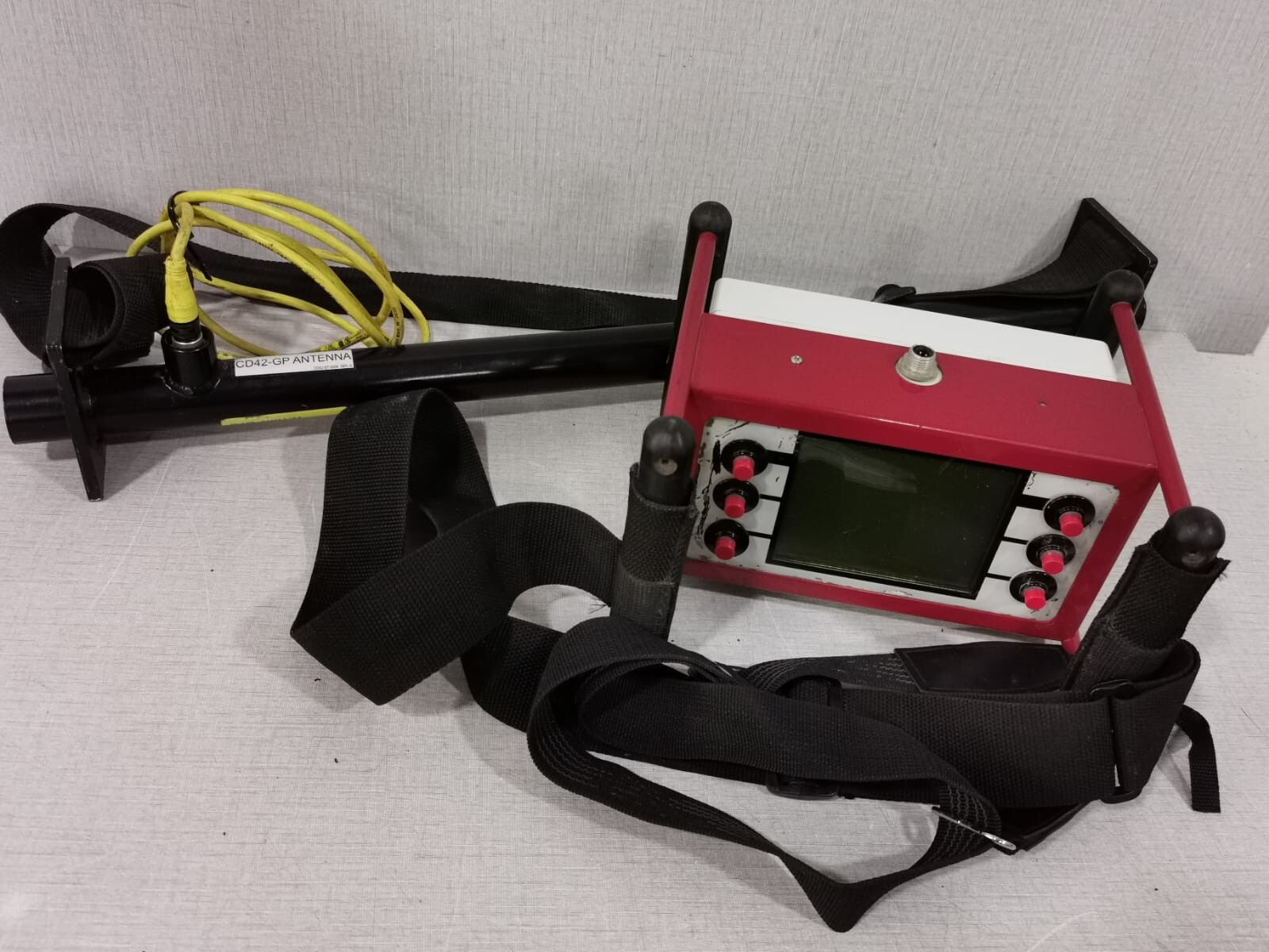 CDI CD42 CD42-R CDI CD42 Pipeline Pig Locator and Tracker System CD42-R CD42-T CD42-GP 5