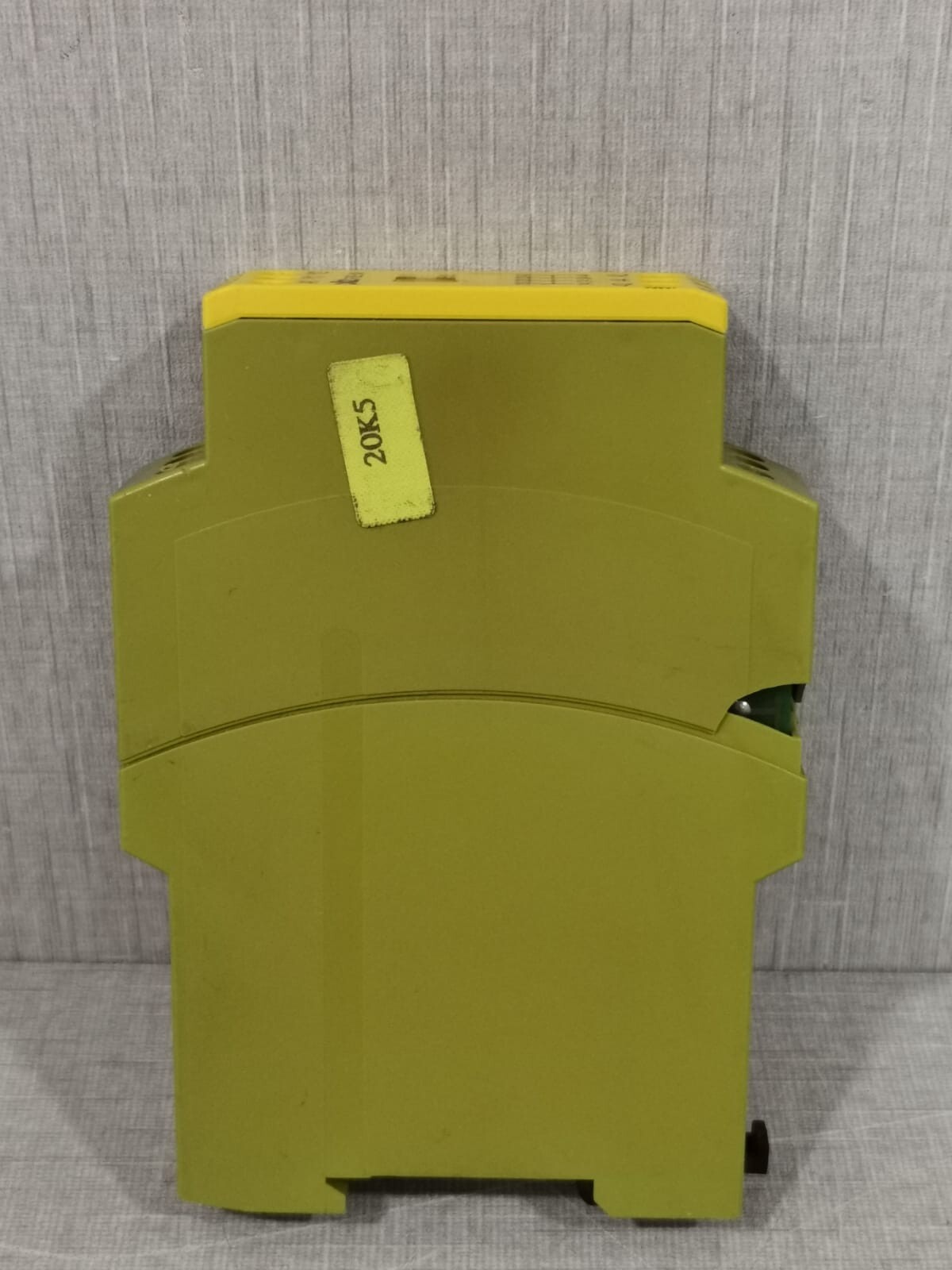 Pilz X4 PILZ PZE X4 24VDC 4S SAFETY RELAY 4