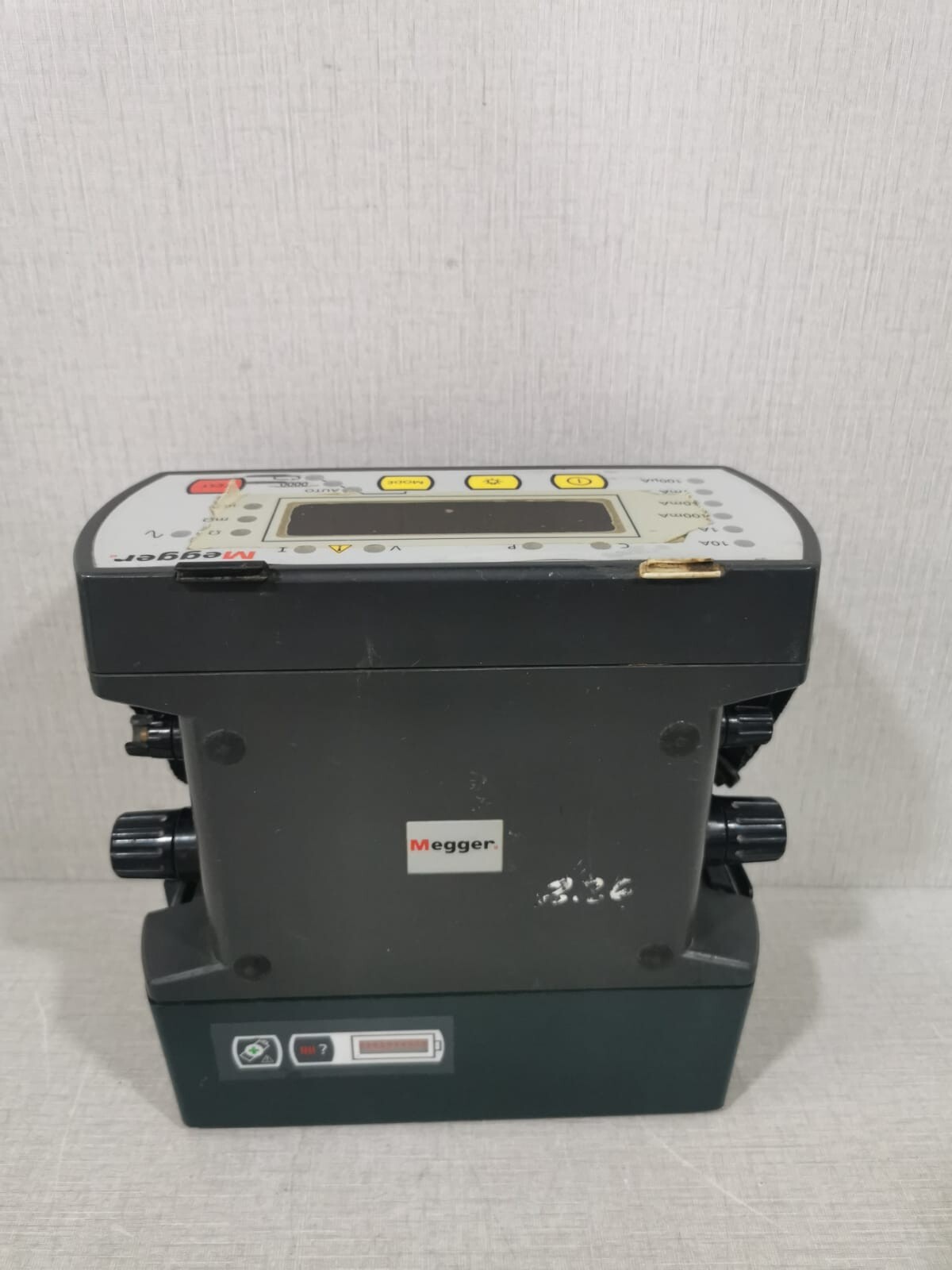 Megger DLRO-10 MEGGER DLRO 10 DIGITAL LOW RESISTANCE OHMETER 10
